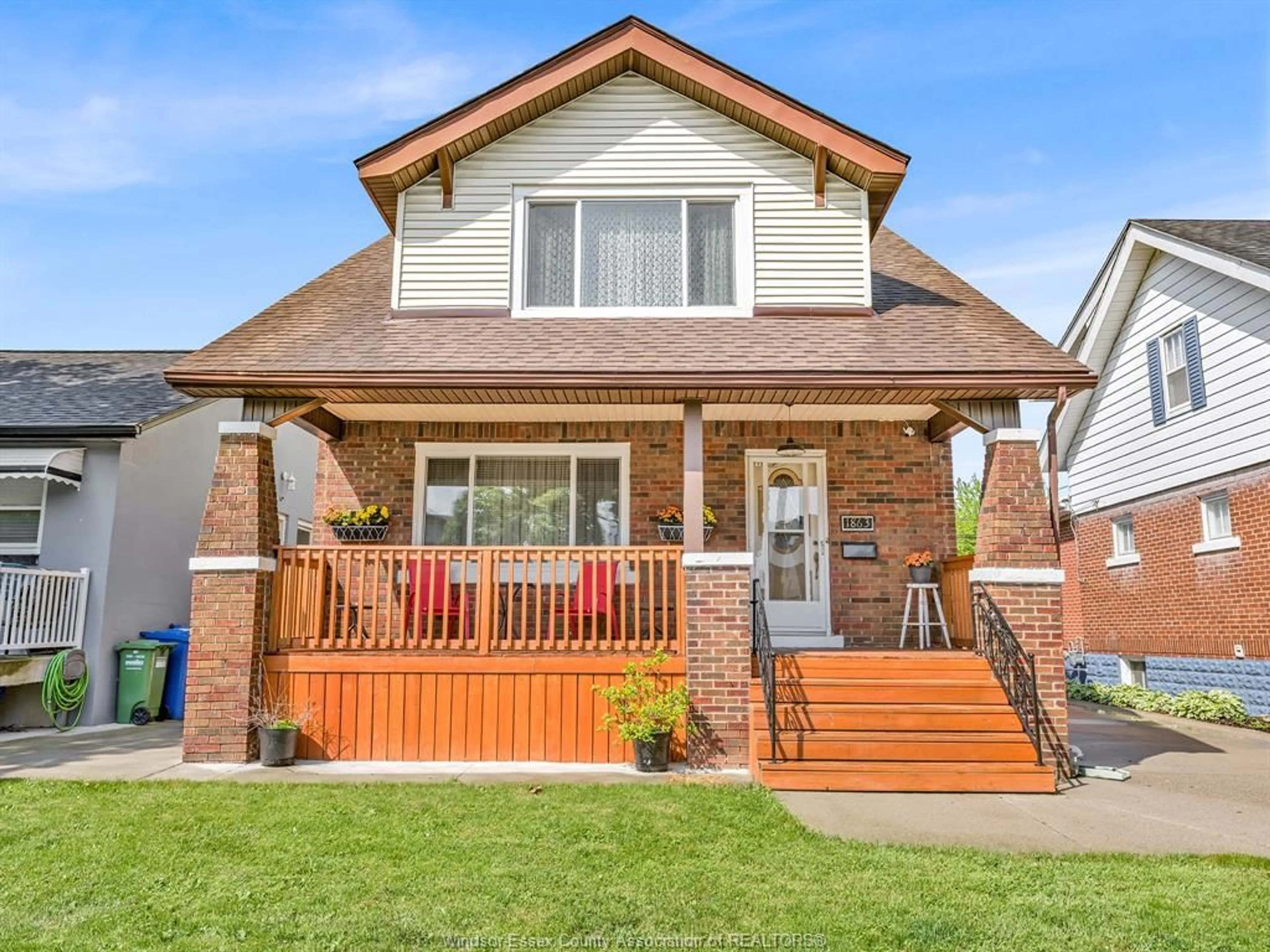 Home with brick exterior material, street for 1863 PILLETTE Rd, Windsor Ontario N8T 1P2