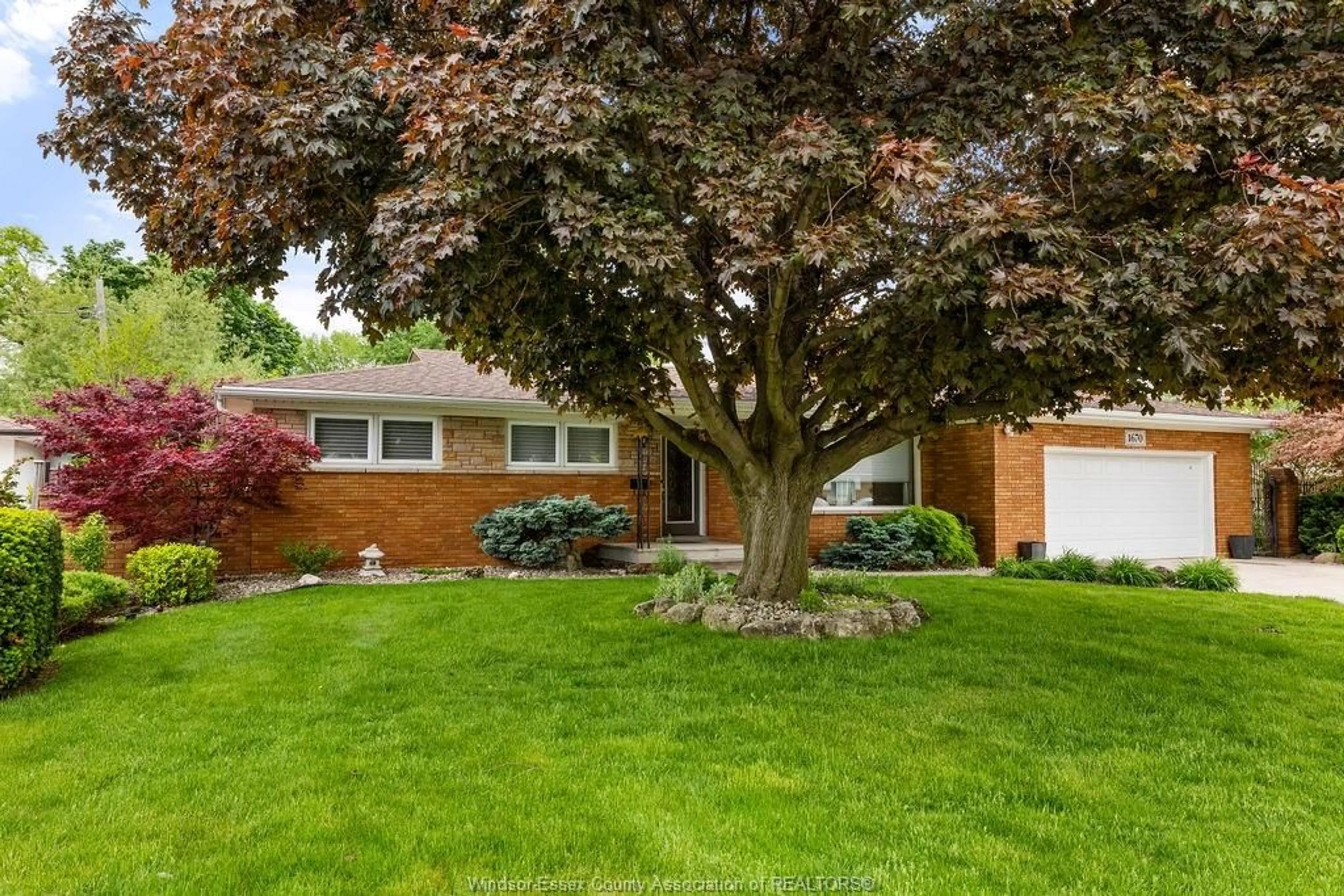Home with brick exterior material, street for 1670 CAMPBELL Ave, Windsor Ontario N9B 2K6