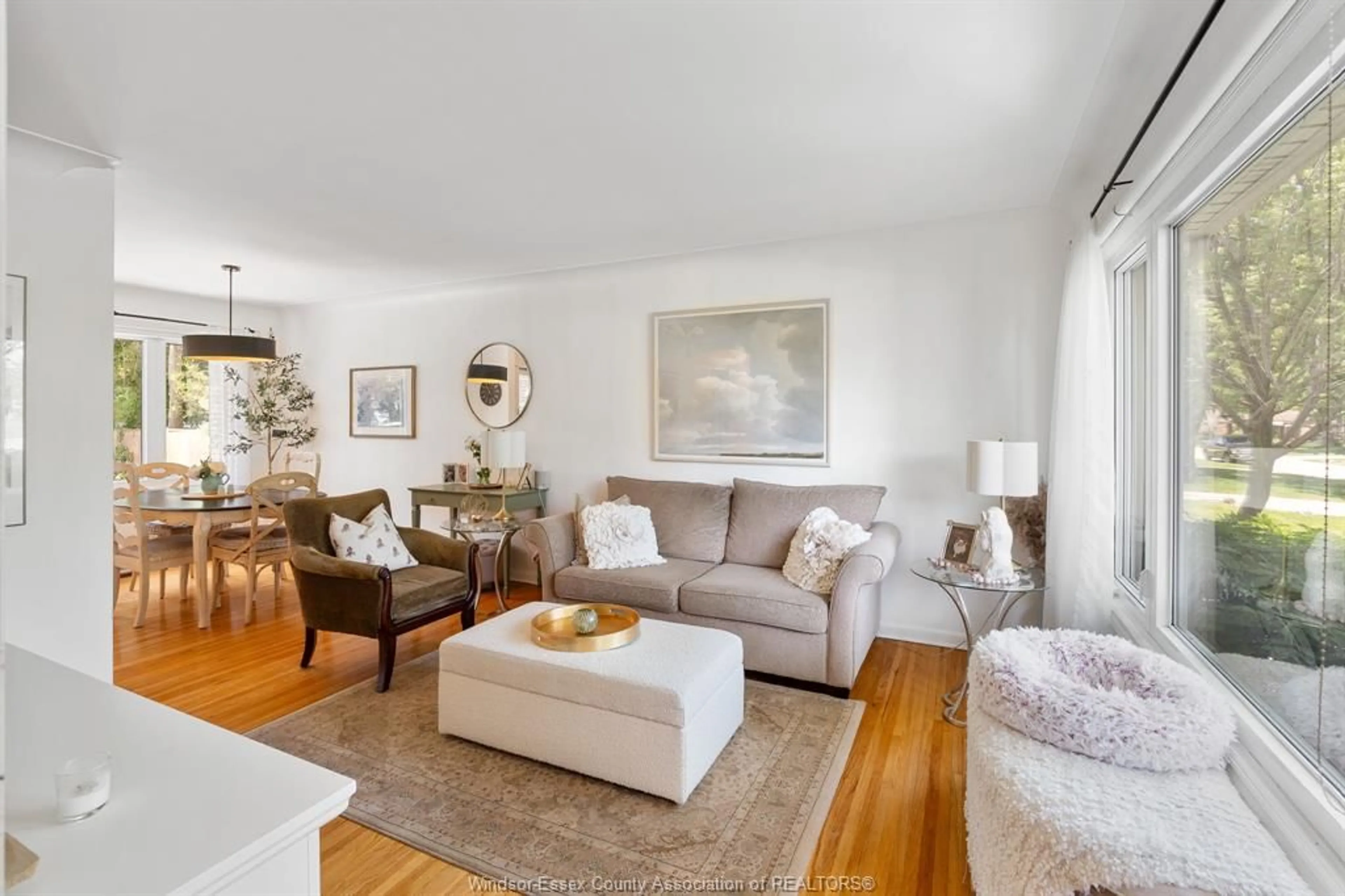 Living room with furniture, unknown for 3155 VIRGINIA PARK AVE, Windsor Ontario N9E 2C1