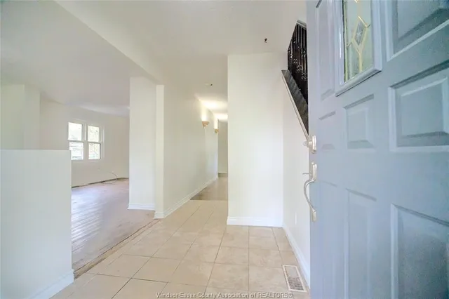 380 CHAPPELL, Windsor 5