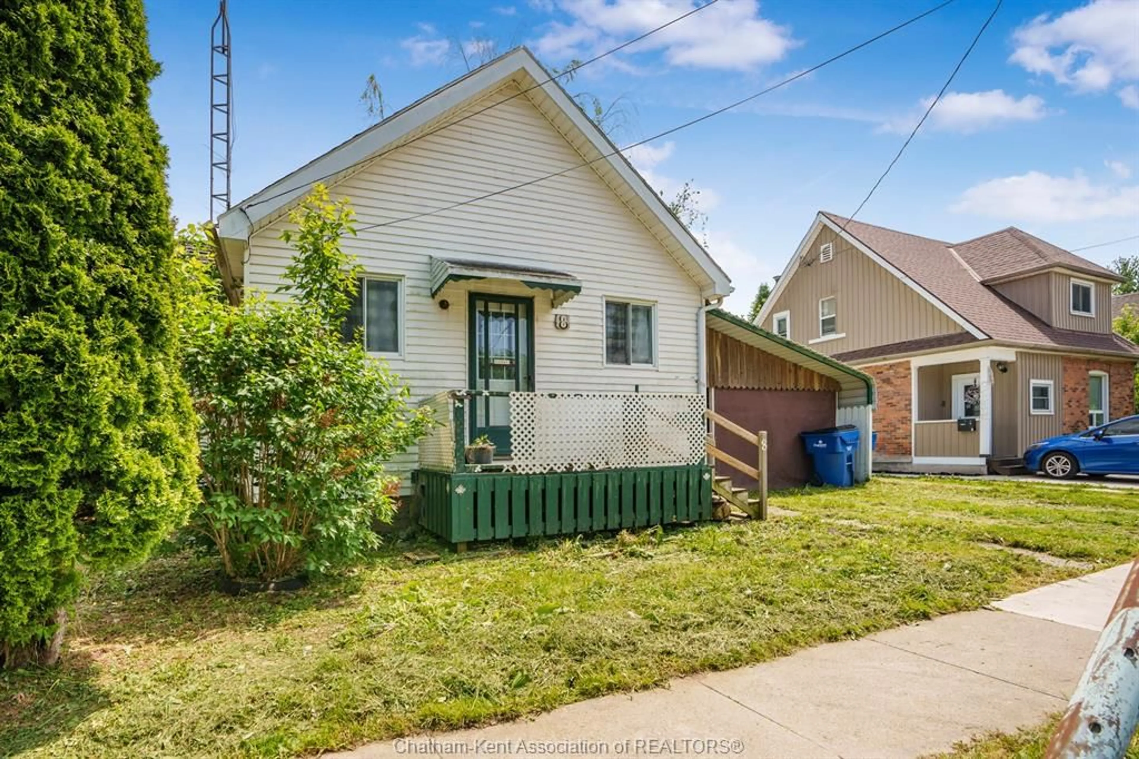 Unknown for 8 Gray St, Chatham Ontario N7M 1S6