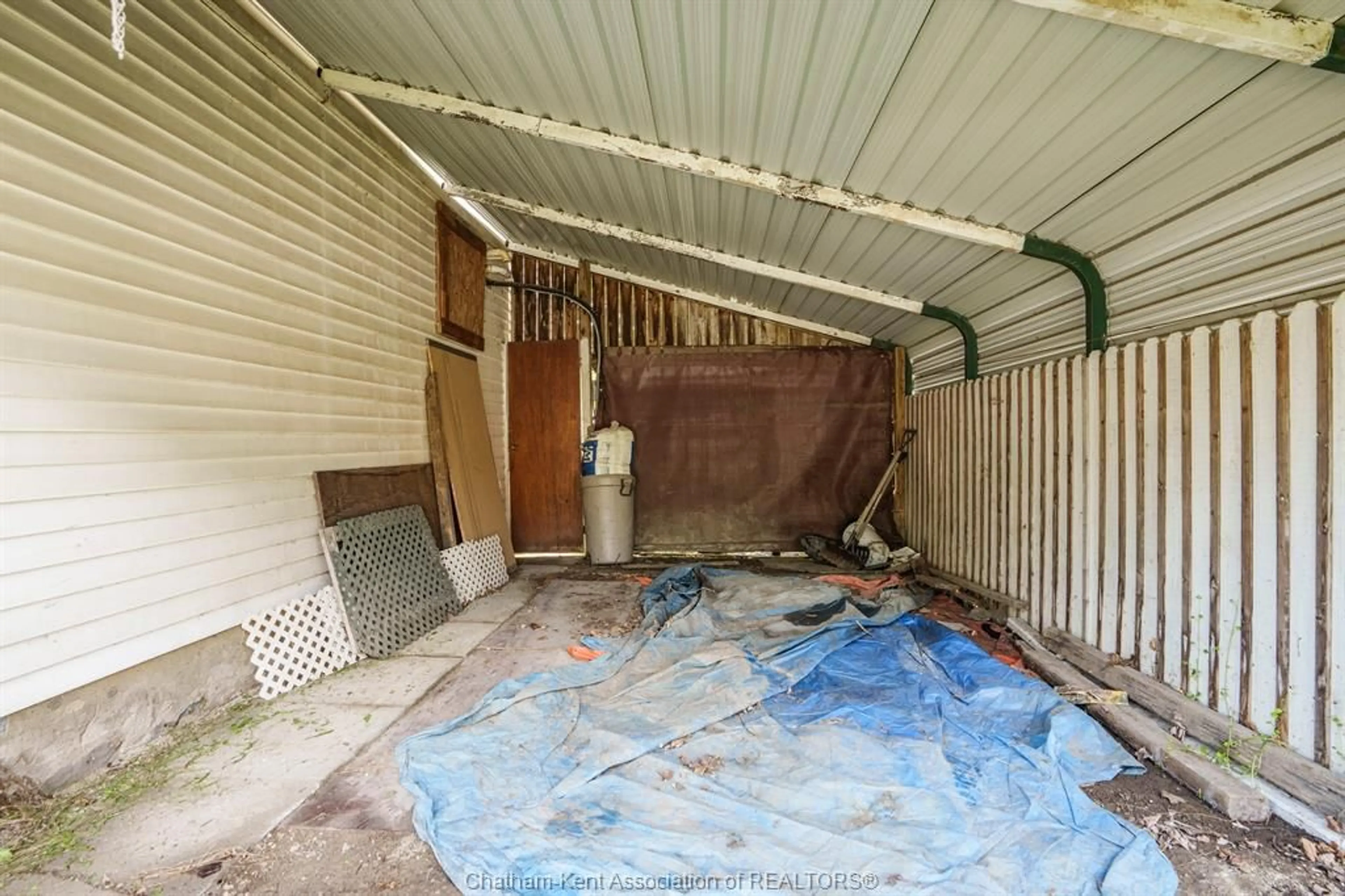 Shed for 8 Gray St, Chatham Ontario N7M 1S6