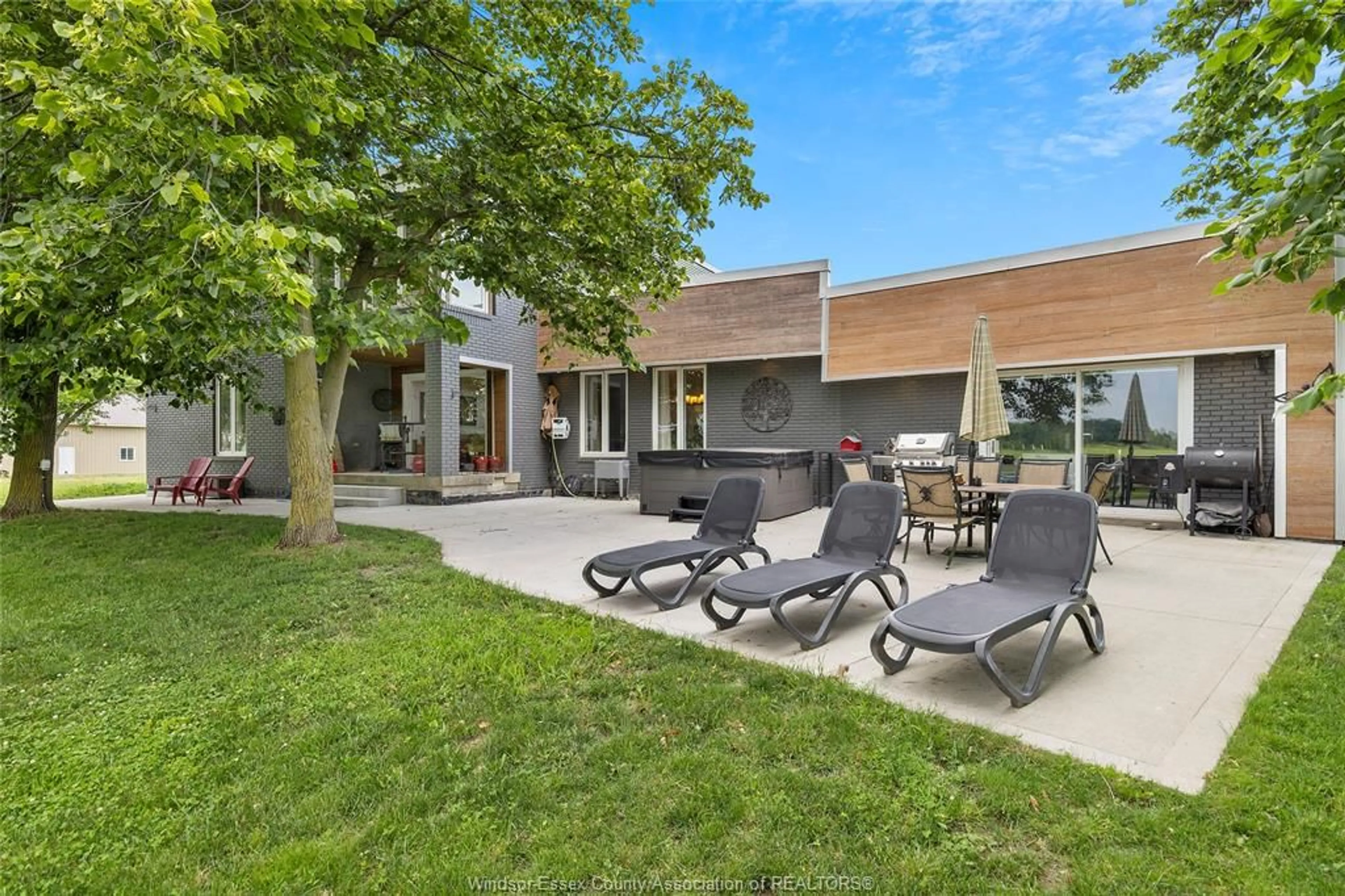 Patio, street for 6675 CONCESSION 10, Maidstone Ontario N0R 1K0