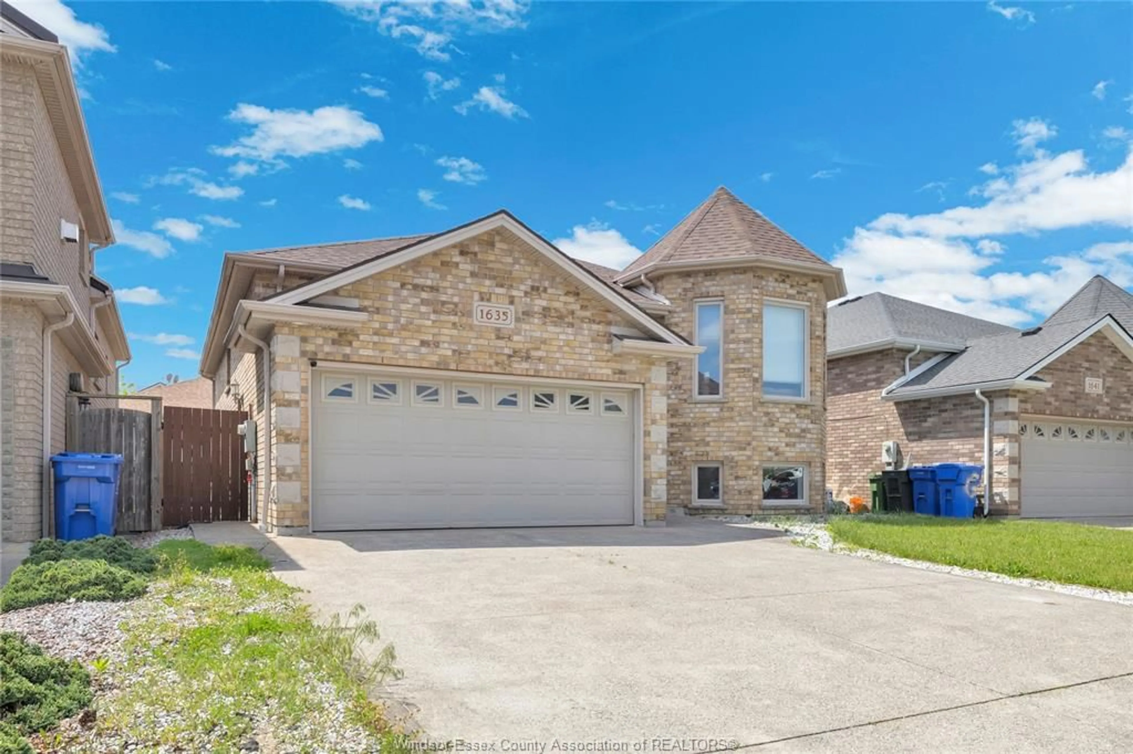 Home with brick exterior material, street for 1635 MERIDIAN, Windsor Ontario N9G 3E7
