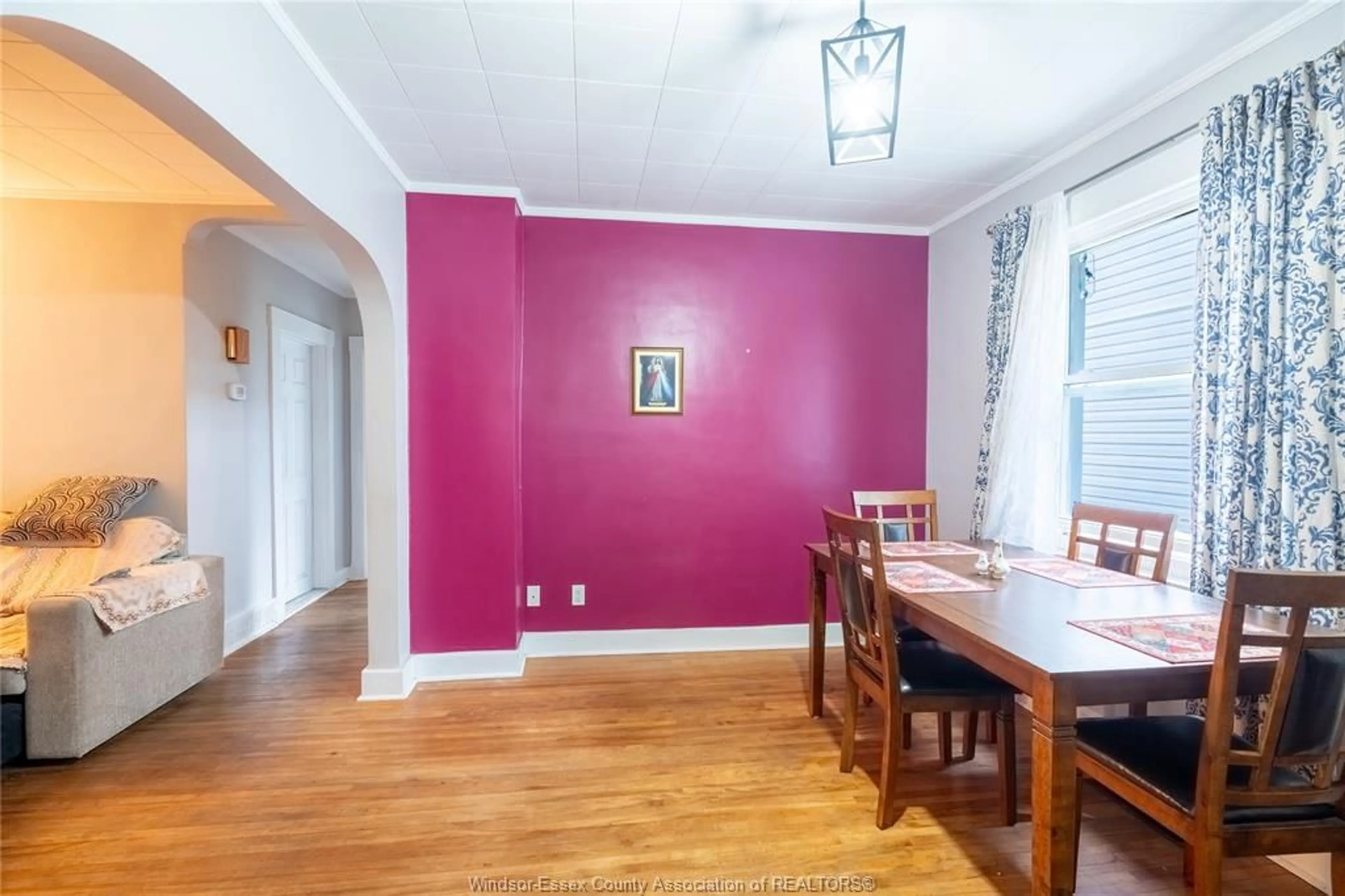 Dining room, wood/laminate floor for 1875 WINDERMERE, Windsor Ontario N8W 2S3