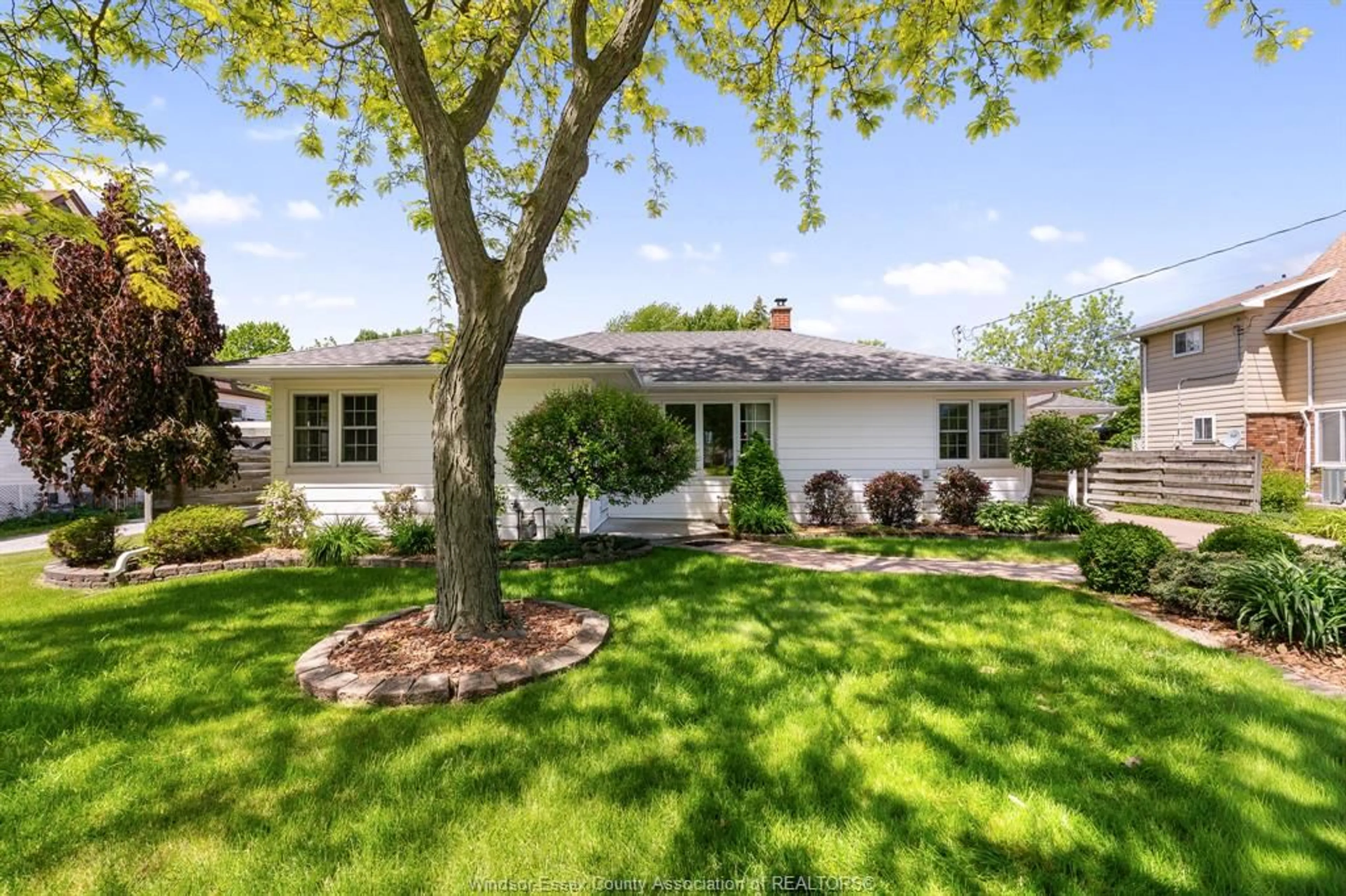 A pic from outside/outdoor area/front of a property/back of a property/a pic from drone, street for 108 Erie & 105 Baird, Wheatley Ontario N0P 2P0