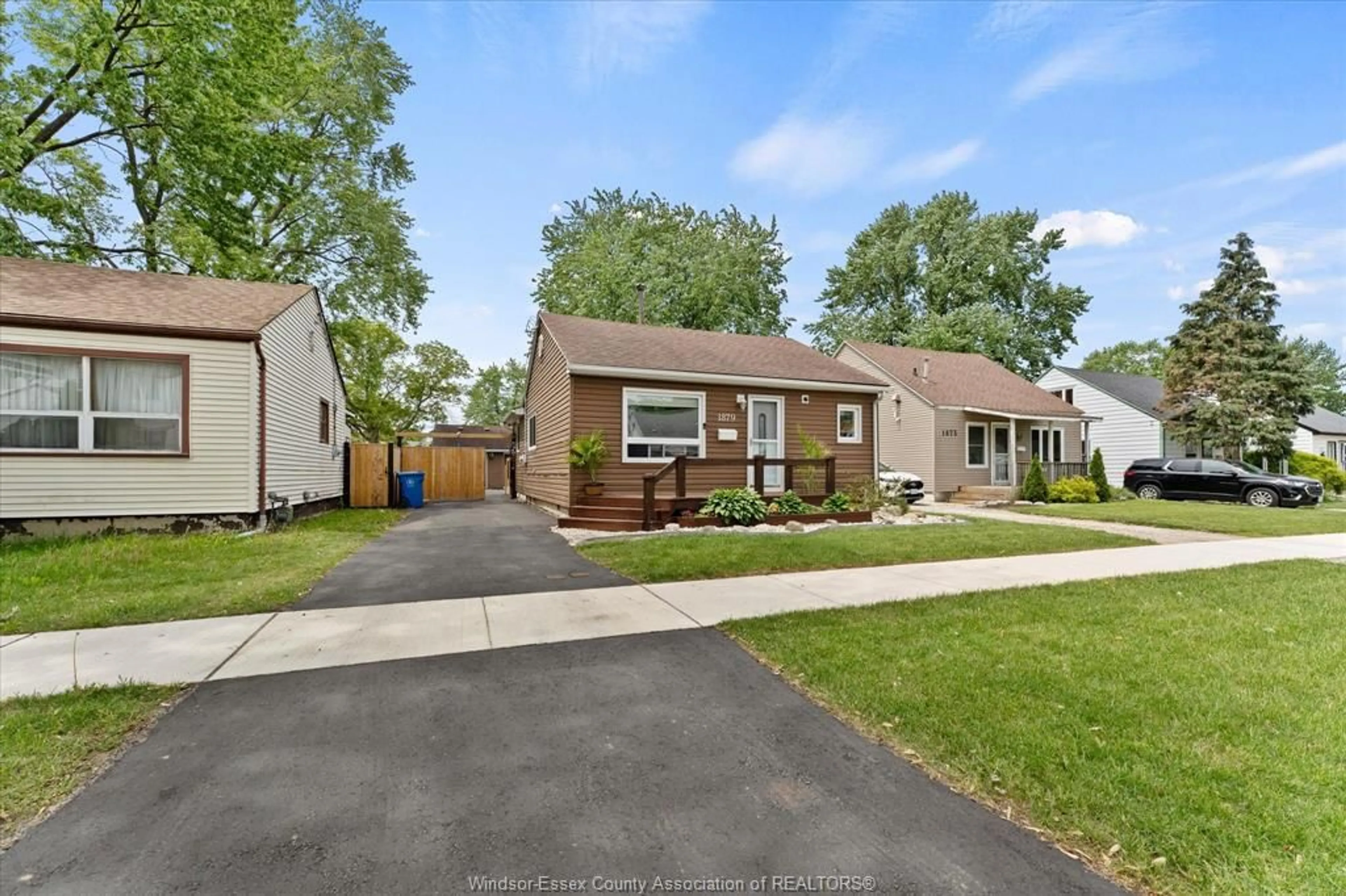 Unknown for 1879 AUBIN Rd, Windsor Ontario N8W 4L1
