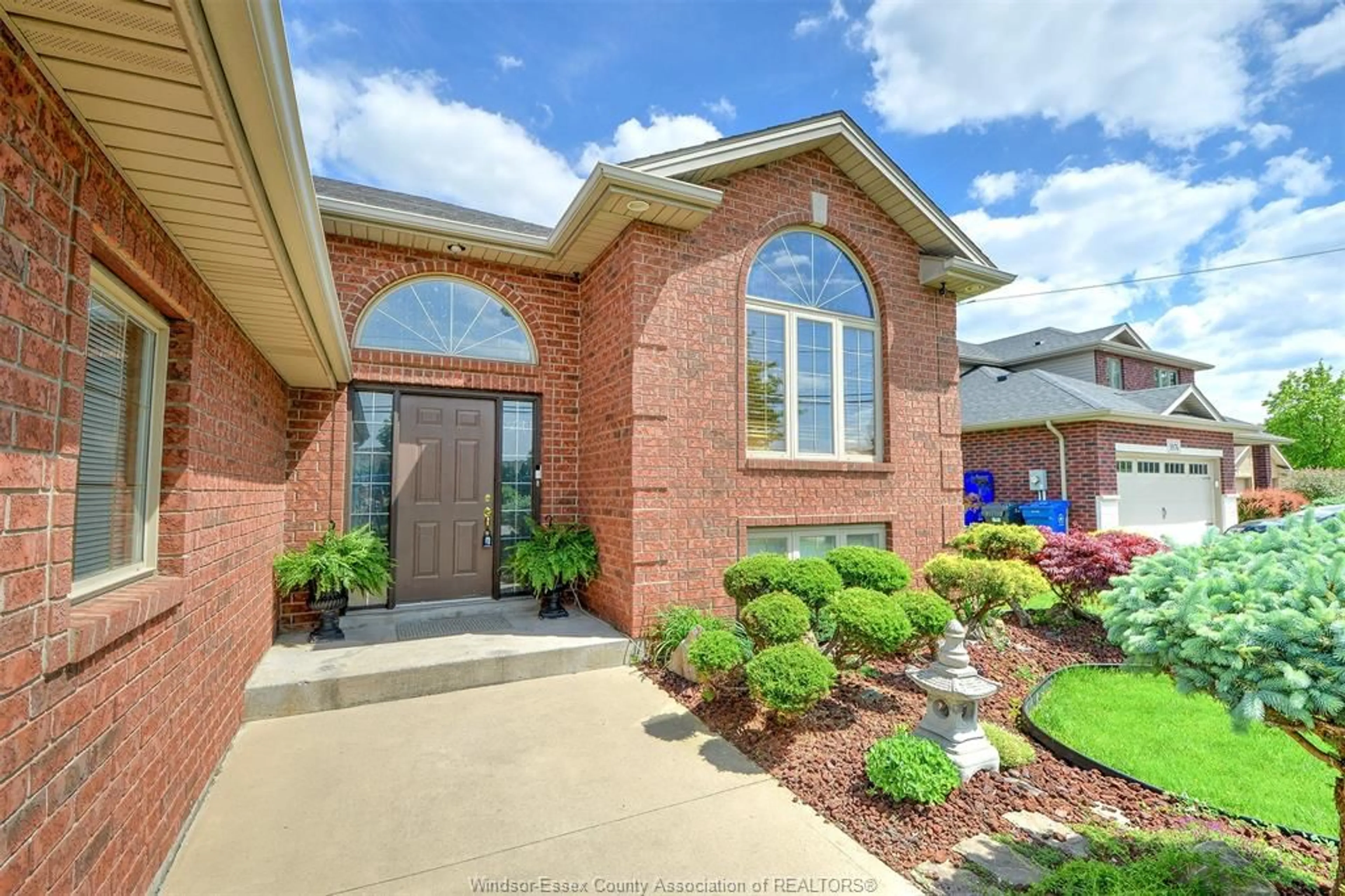 Home with brick exterior material, street for 5970 MATCHETTE, LaSalle Ontario N9J 3W1