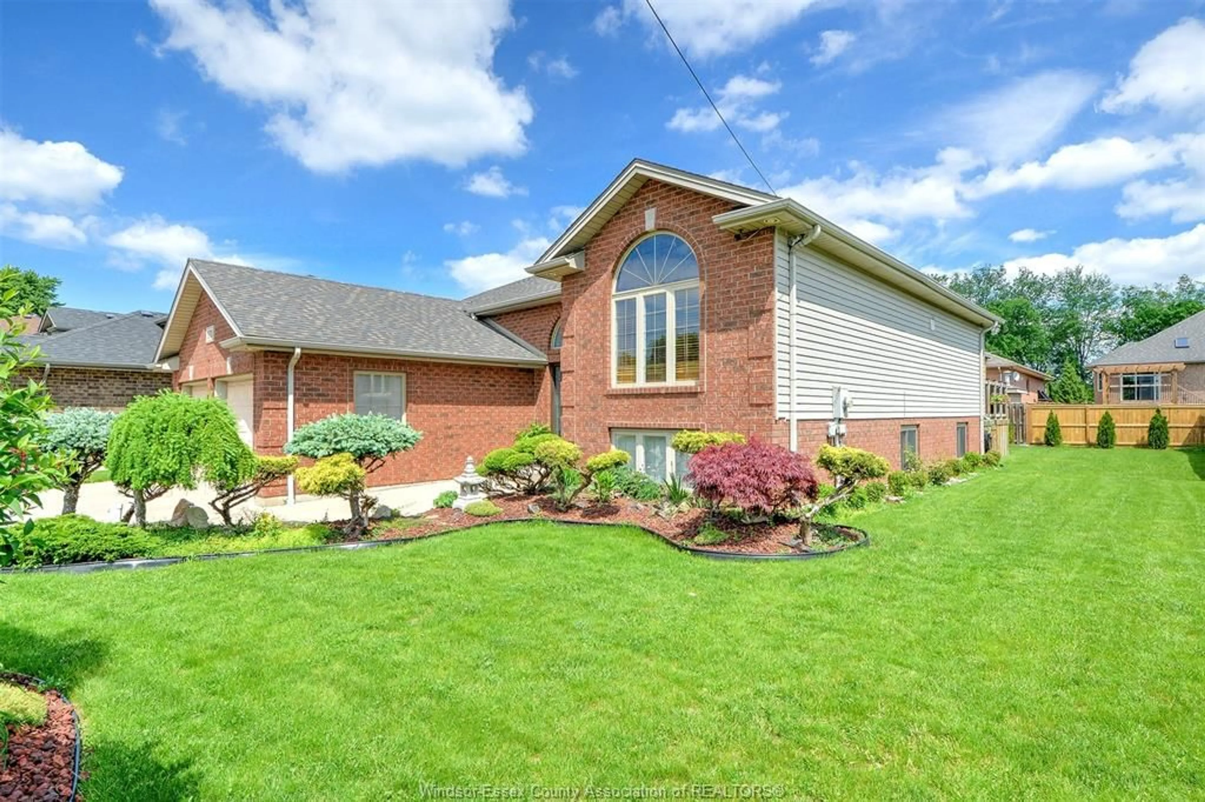 Home with brick exterior material, street for 5970 MATCHETTE, LaSalle Ontario N9J 3W1