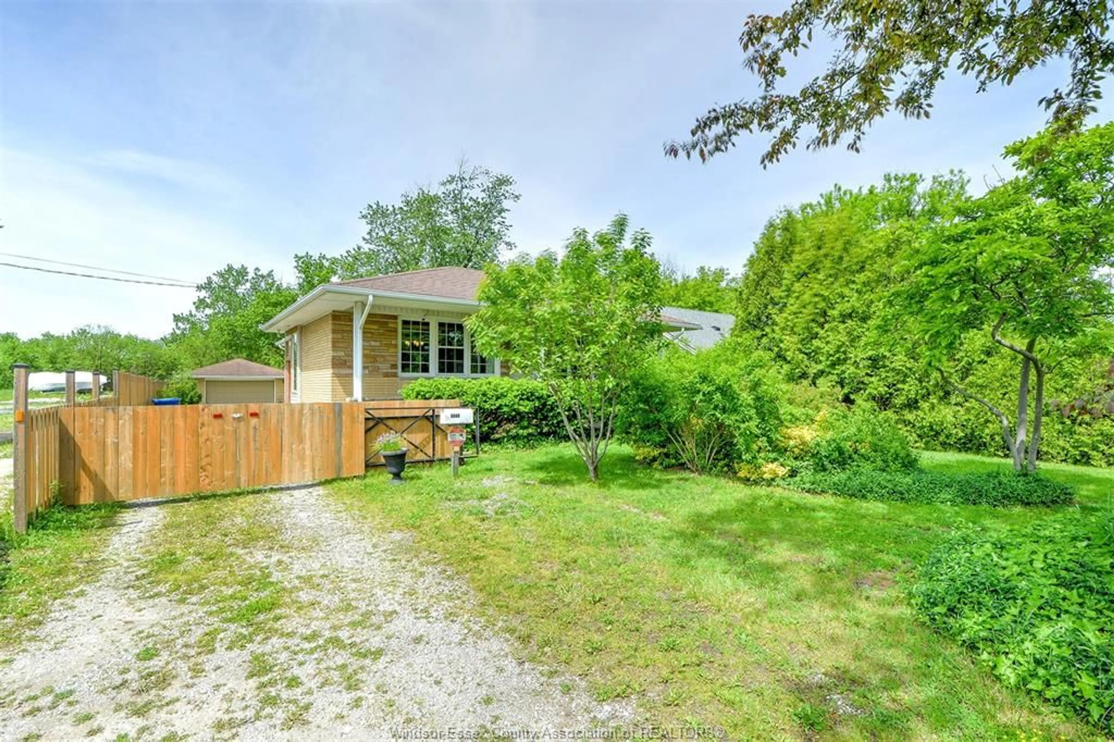 Unknown for 3567 HOWARD, Windsor Ontario N9E 3N6