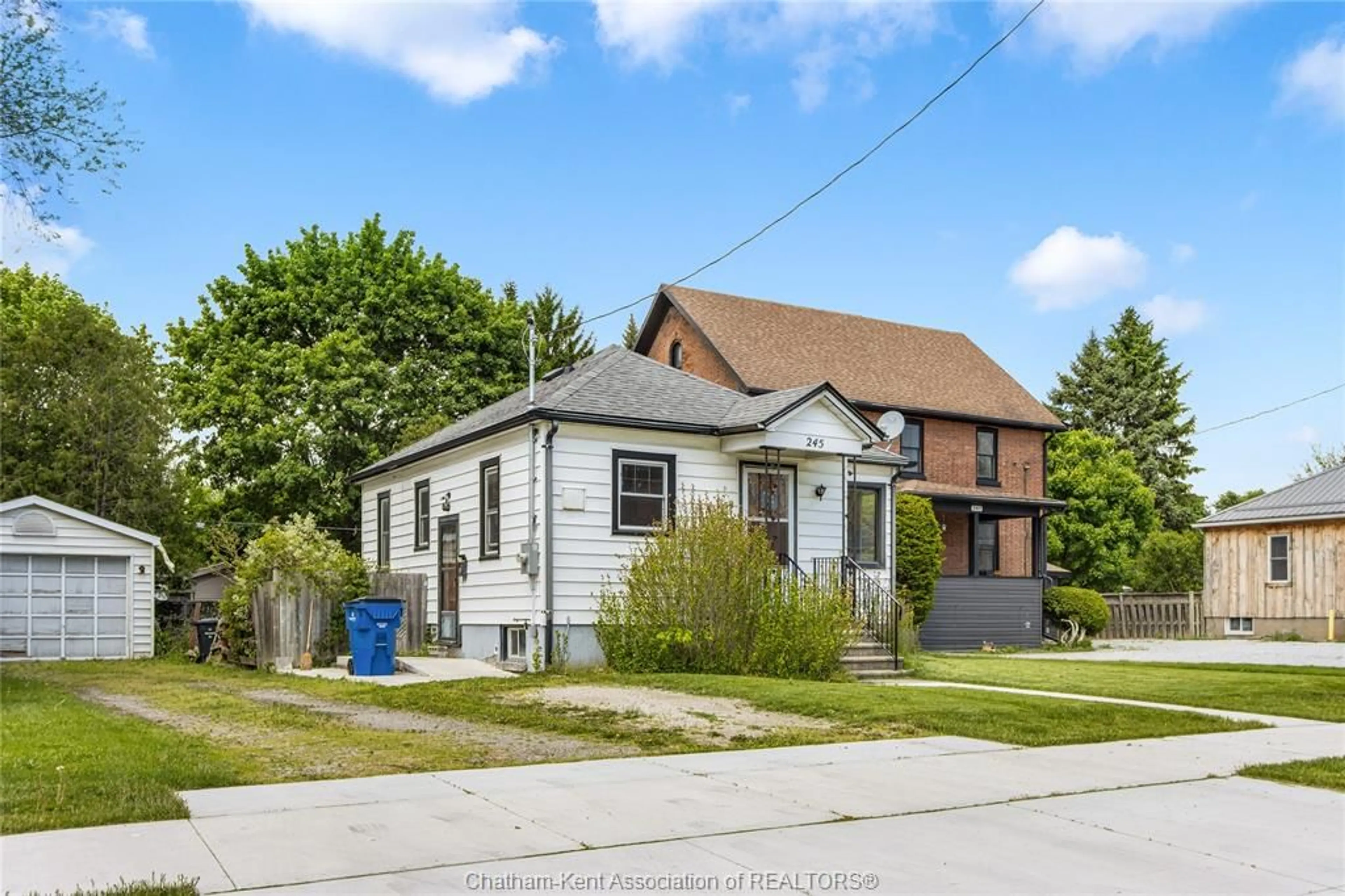 Unknown for 245 SELKIRK St, Chatham Ontario N7L 1Z5