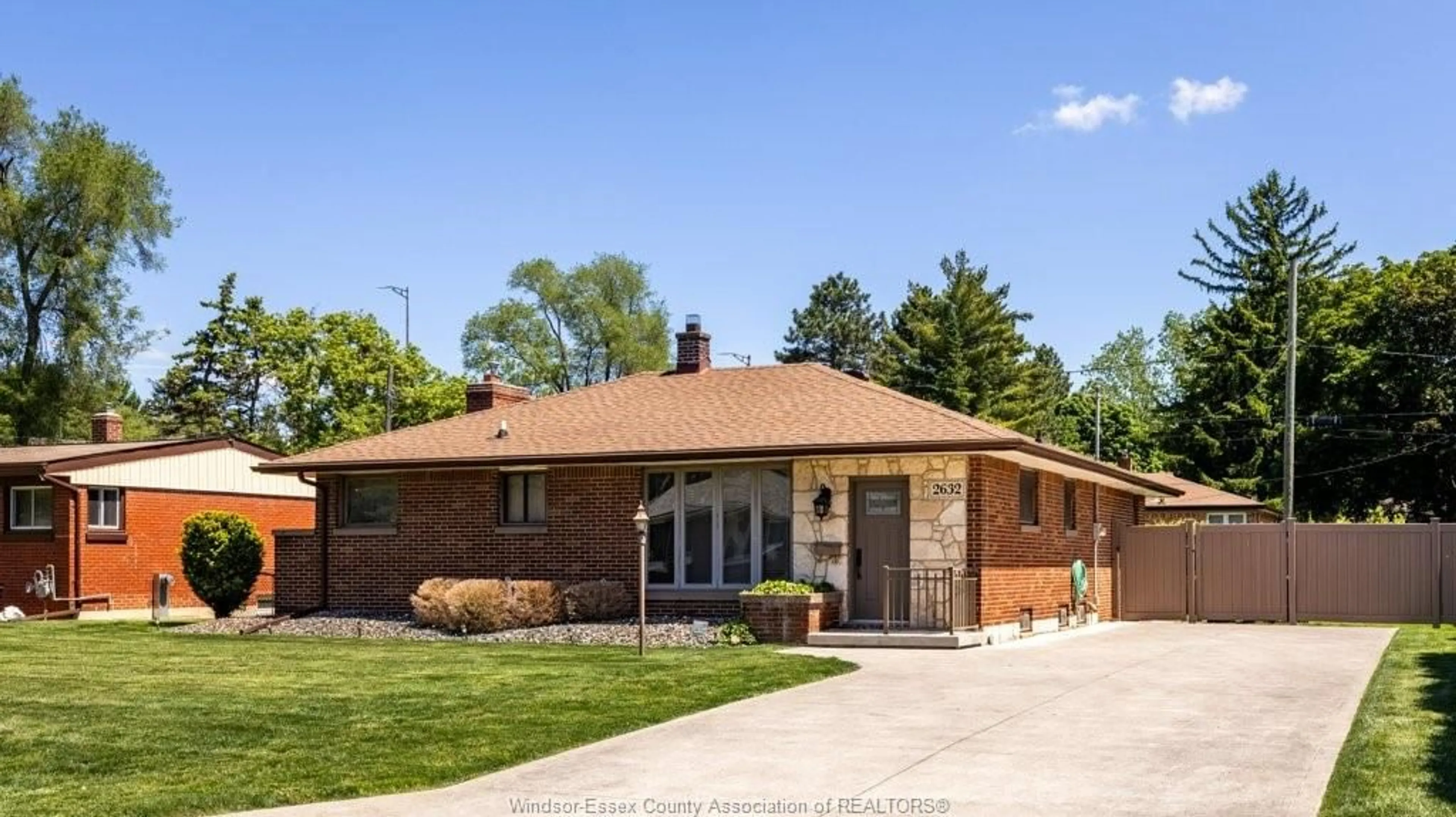 Home with brick exterior material, street for 2632 Everts Ave, Windsor Ontario N9E 2V1