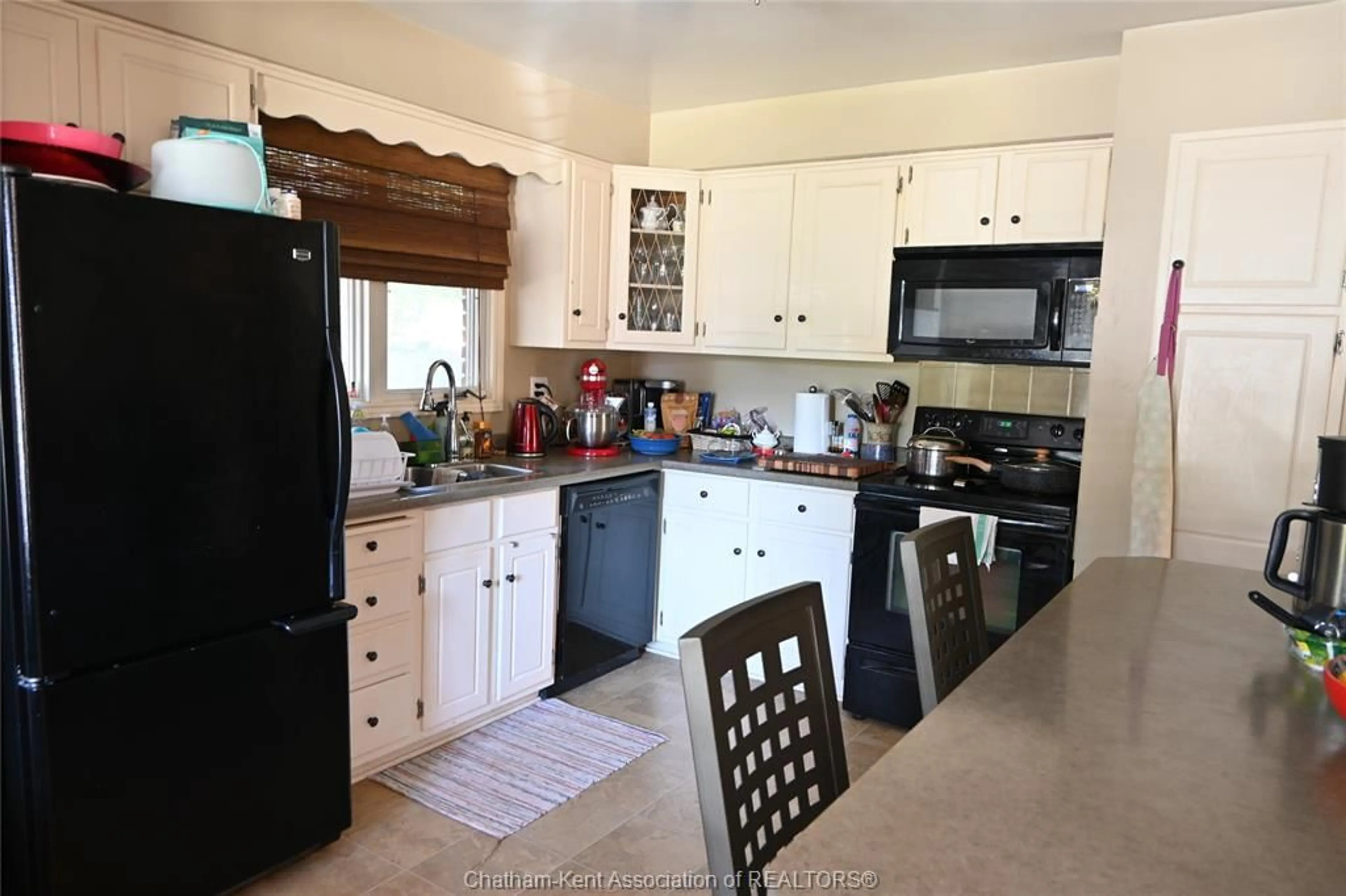 Standard kitchen, unknown for 5 Bernard Ave, Ridgetown Ontario N0P 2C0
