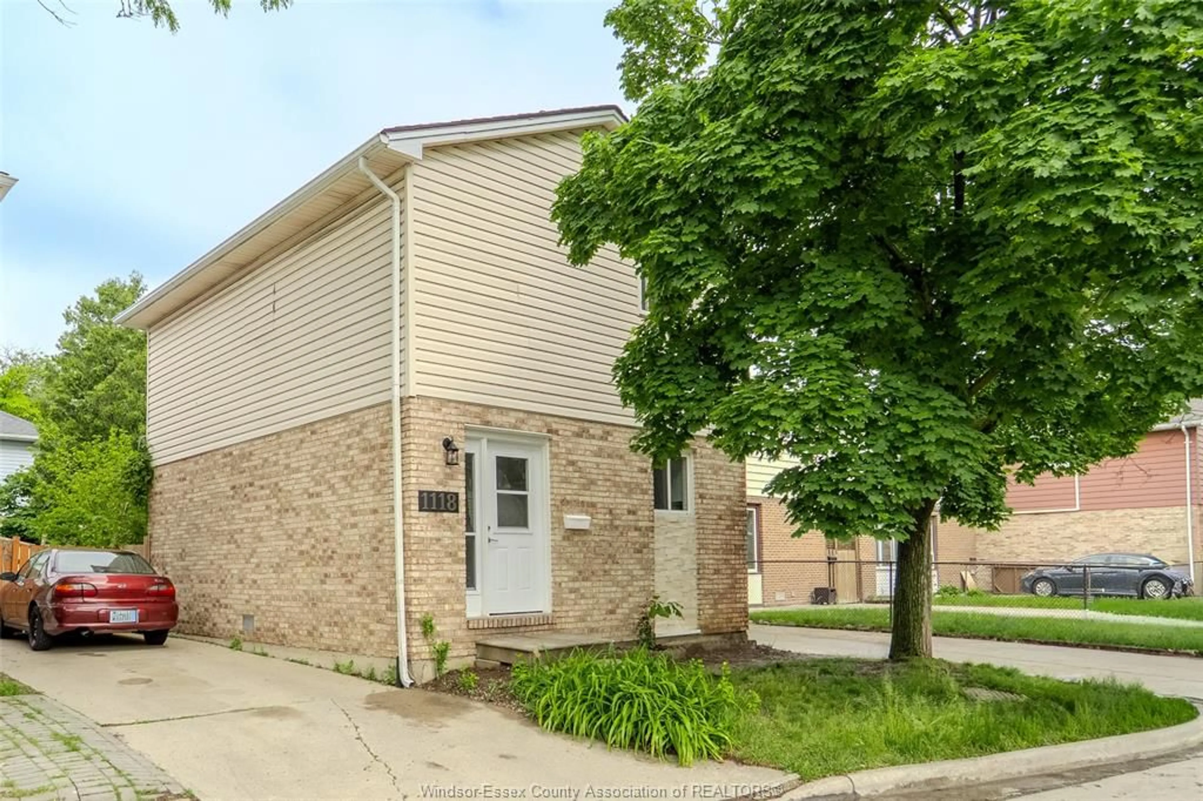Unknown for 1118 Aire Pl, Windsor Ontario N8T 3A3