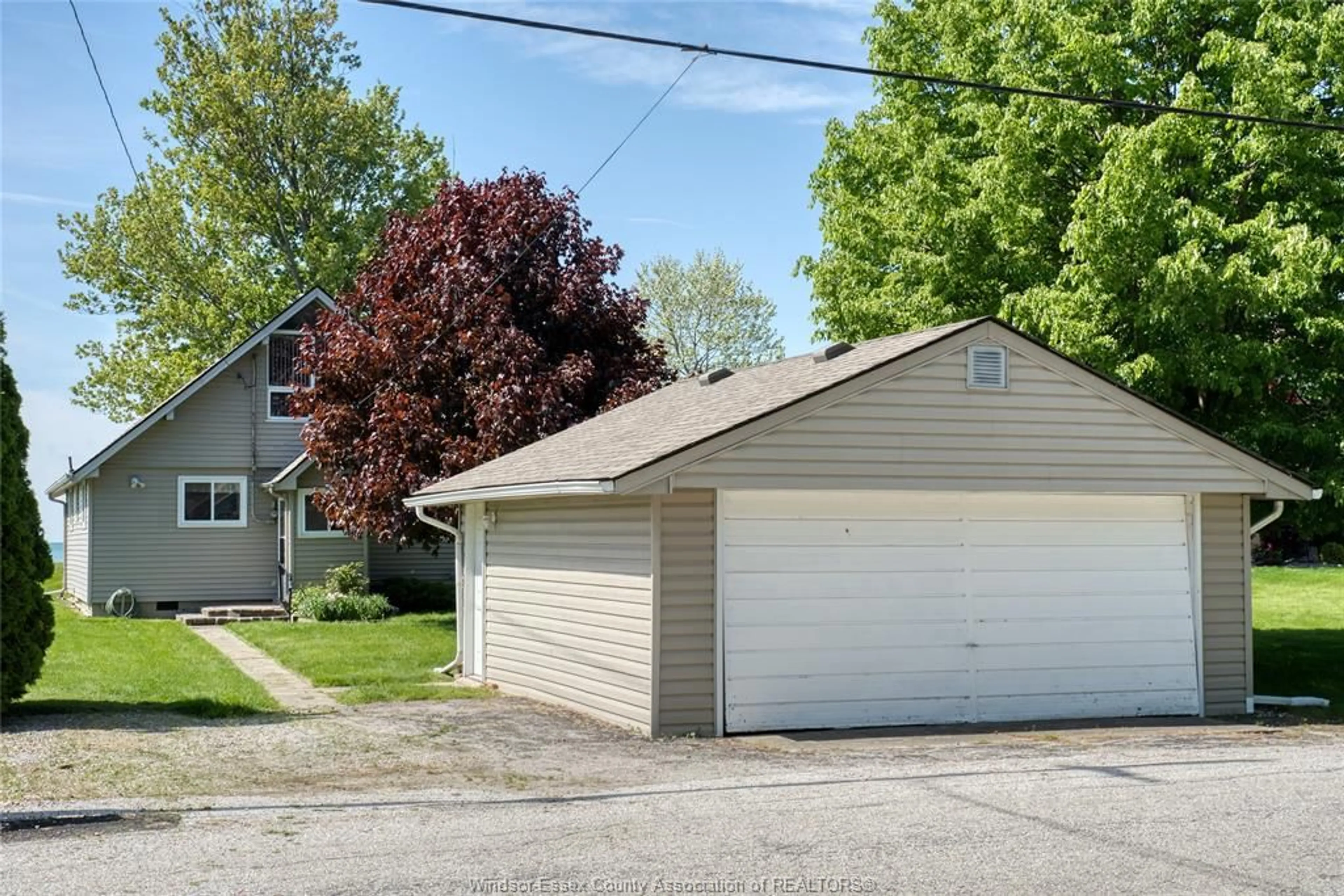 Unknown for 377 LAKEWOOD Dr, Amherstburg Ontario N9V 2Y8