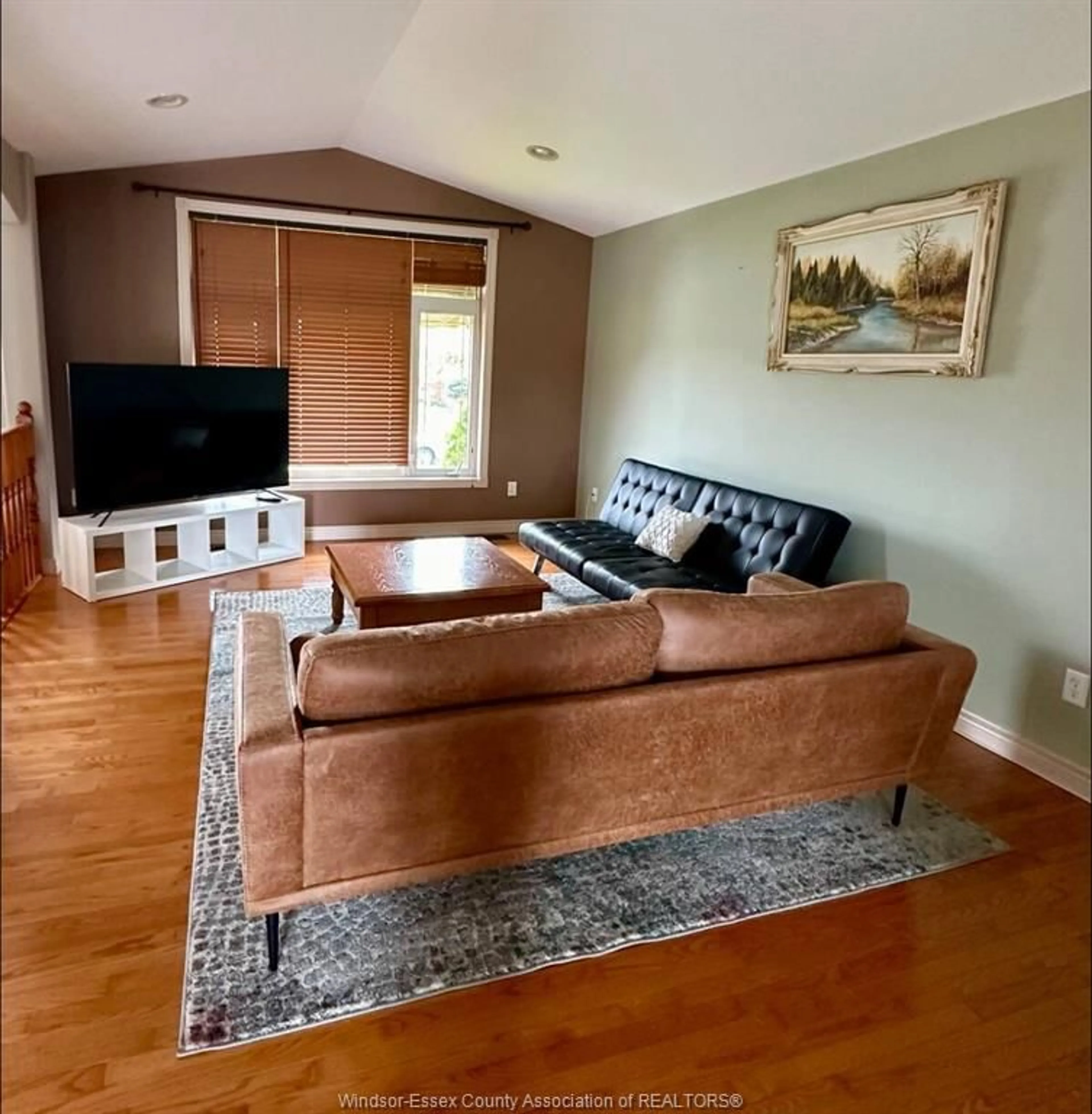 Living room with furniture, unknown for 890 SOUTHWOOD Dr, Lakeshore Ontario N0R 1A0