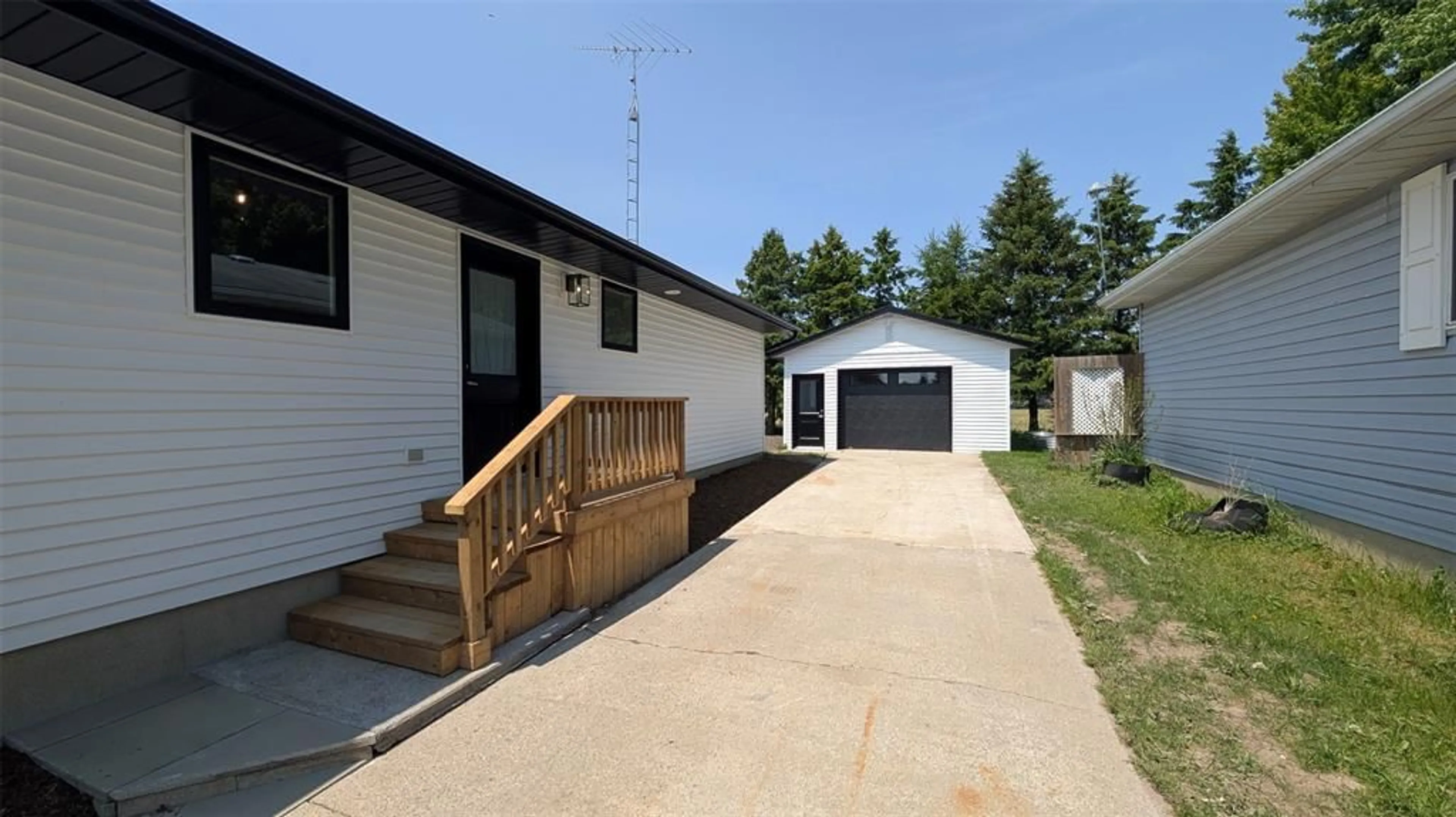Unknown for 2761 OIL HERITAGE Rd #20, Oil Springs Ontario N0N 1P0