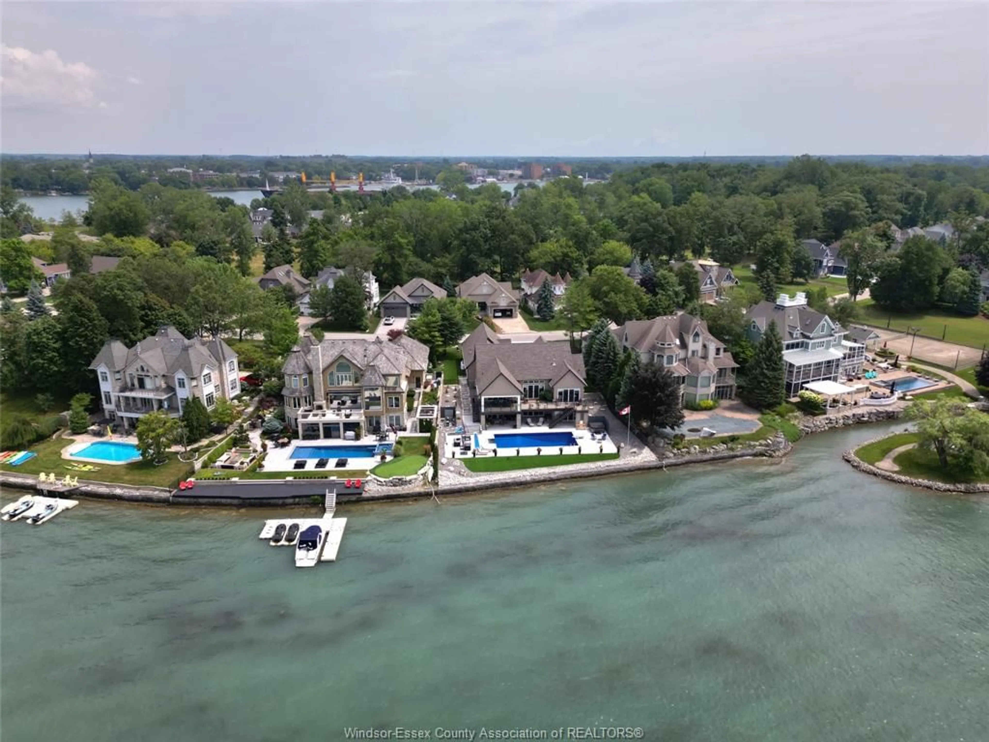 A pic from outside/outdoor area/front of a property/back of a property/a pic from drone, water/lake/river/ocean view for 257 CRYSTAL BAY Dr, Amherstburg Ontario N9V 4A6