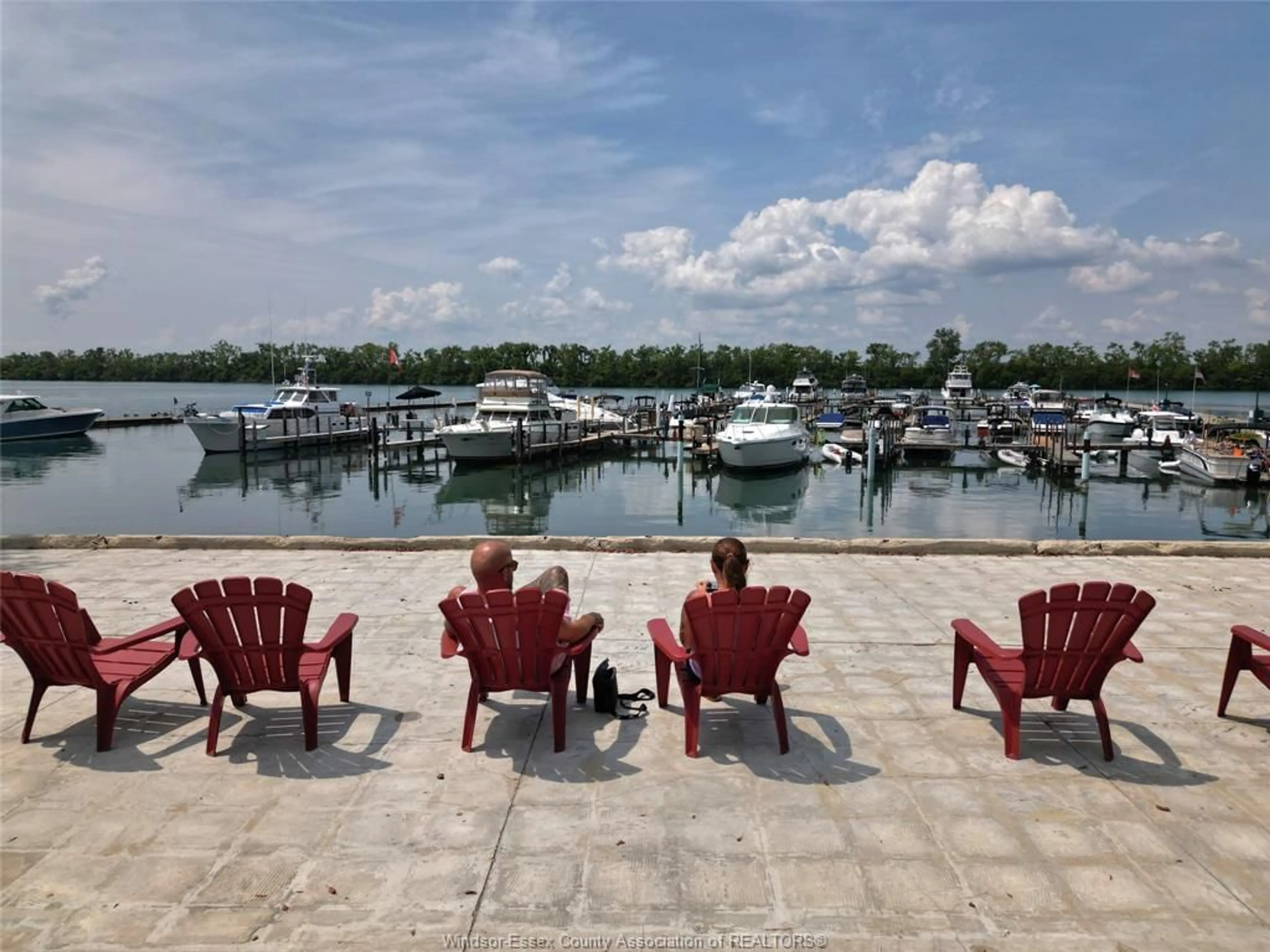 Patio, water/lake/river/ocean view for 261 CRYSTAL BAY, Amherstburg Ontario N9V 4A6