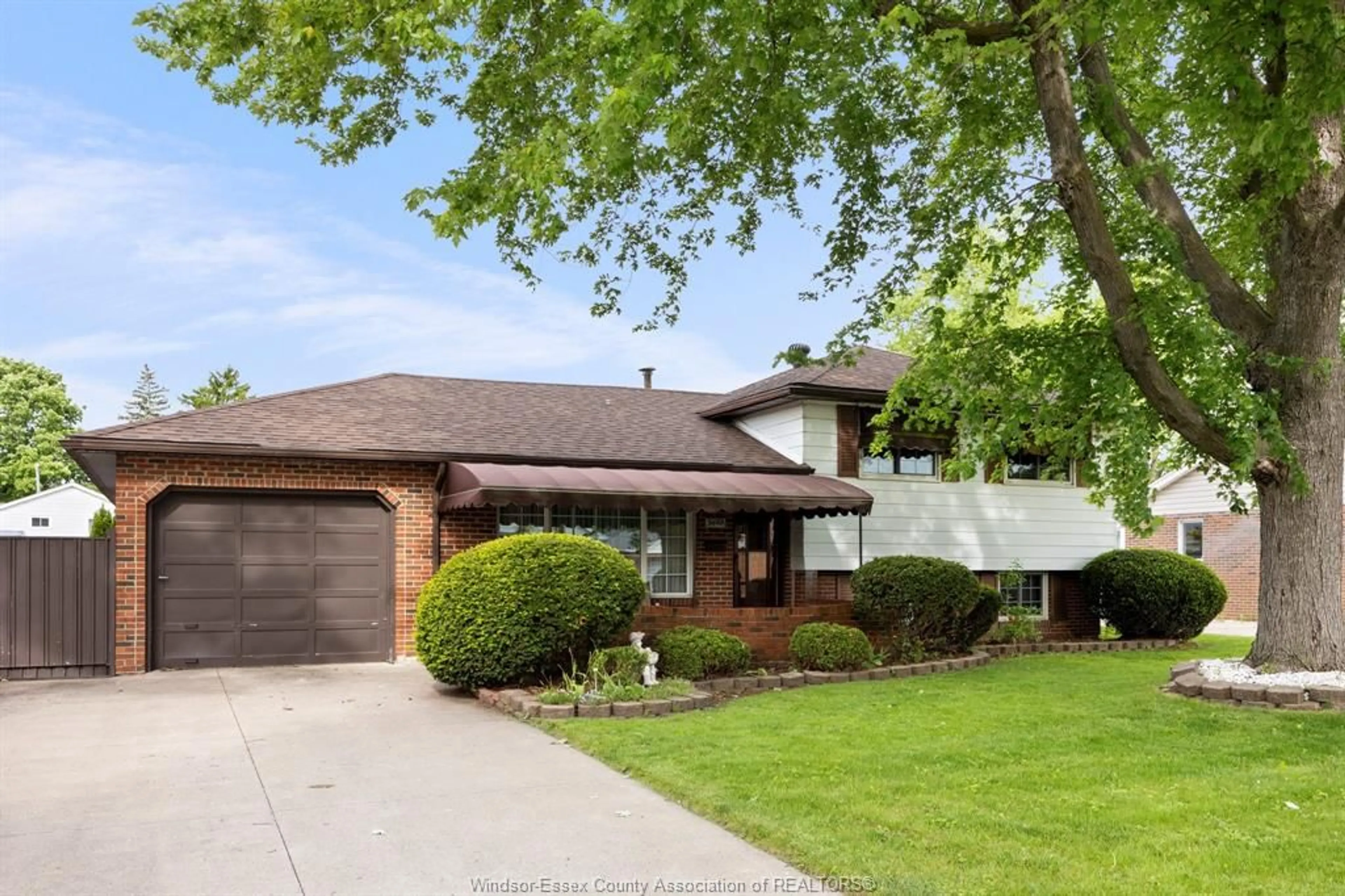 Home with brick exterior material, street for 5649 BALDWIN, Windsor Ontario N8T 1L7
