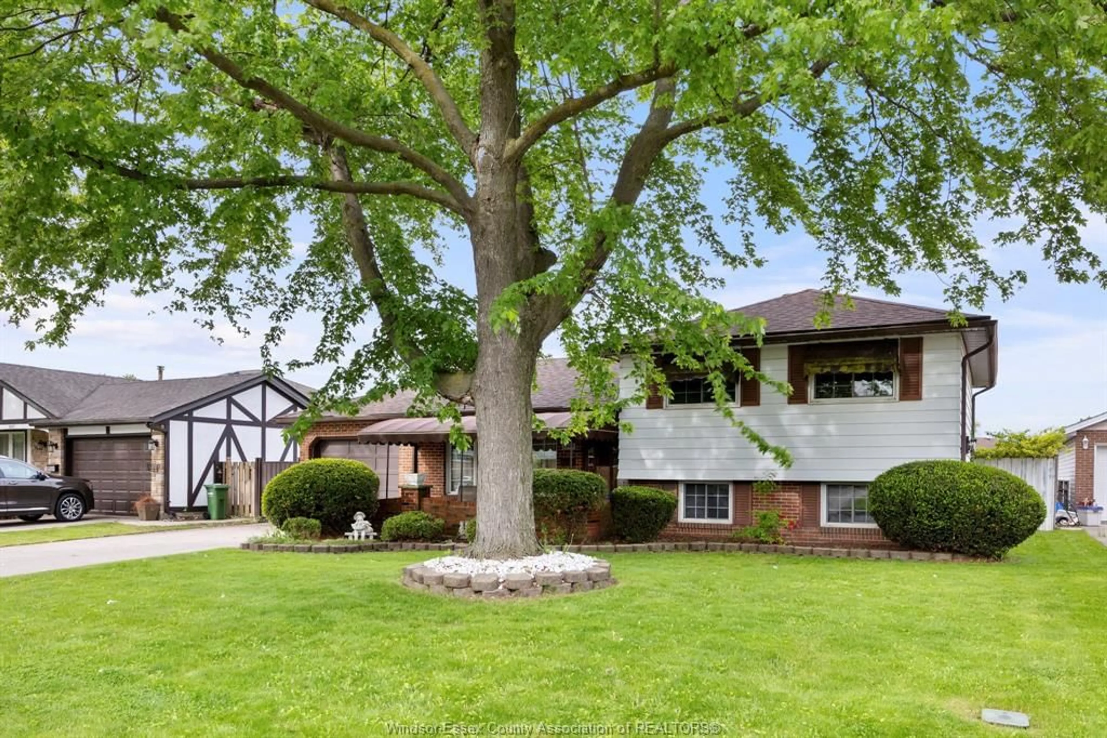 Unknown for 5649 BALDWIN, Windsor Ontario N8T 1L7