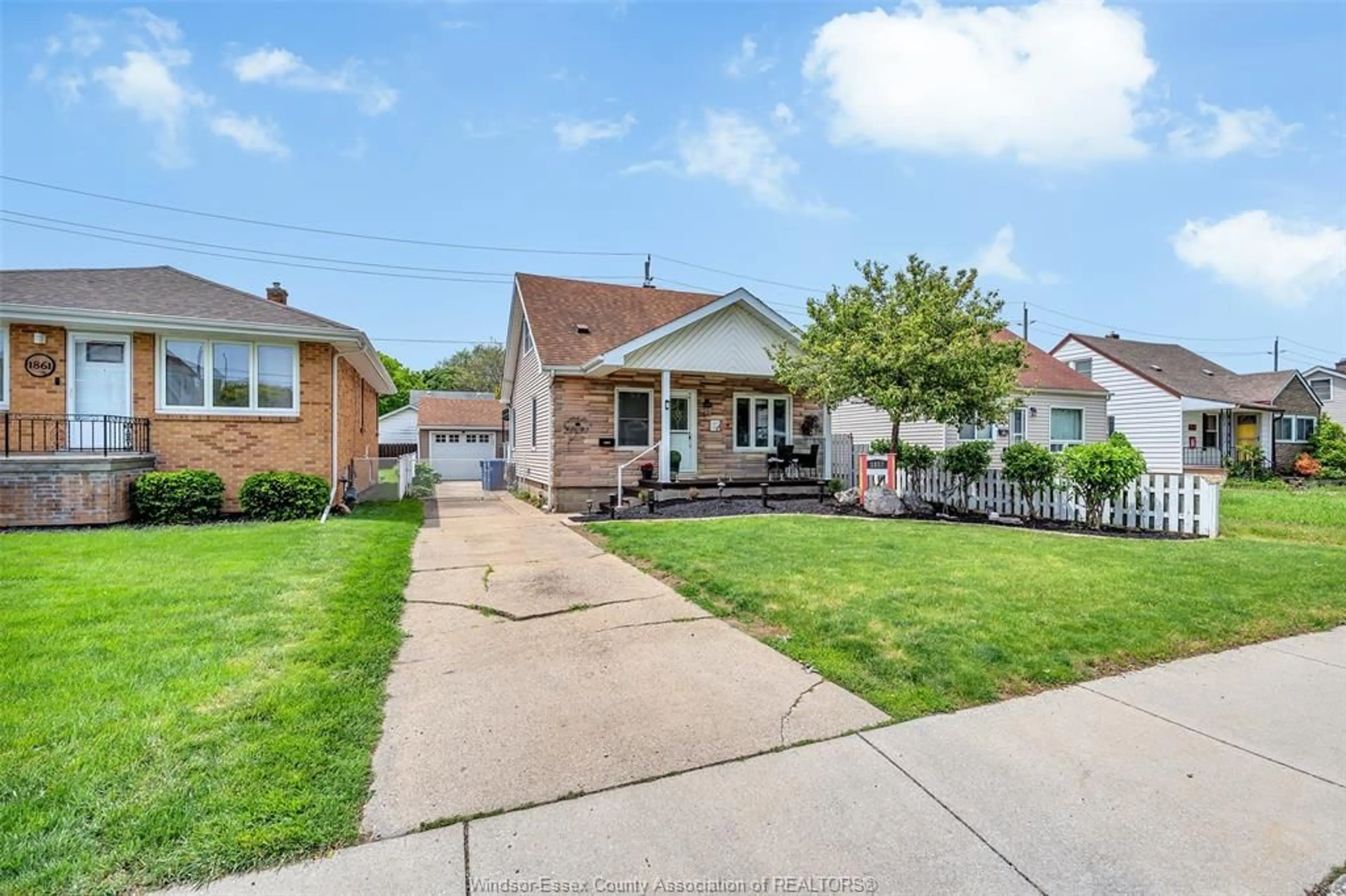 Unknown for 1857 CENTRAL Ave, Windsor Ontario N8W 4H6