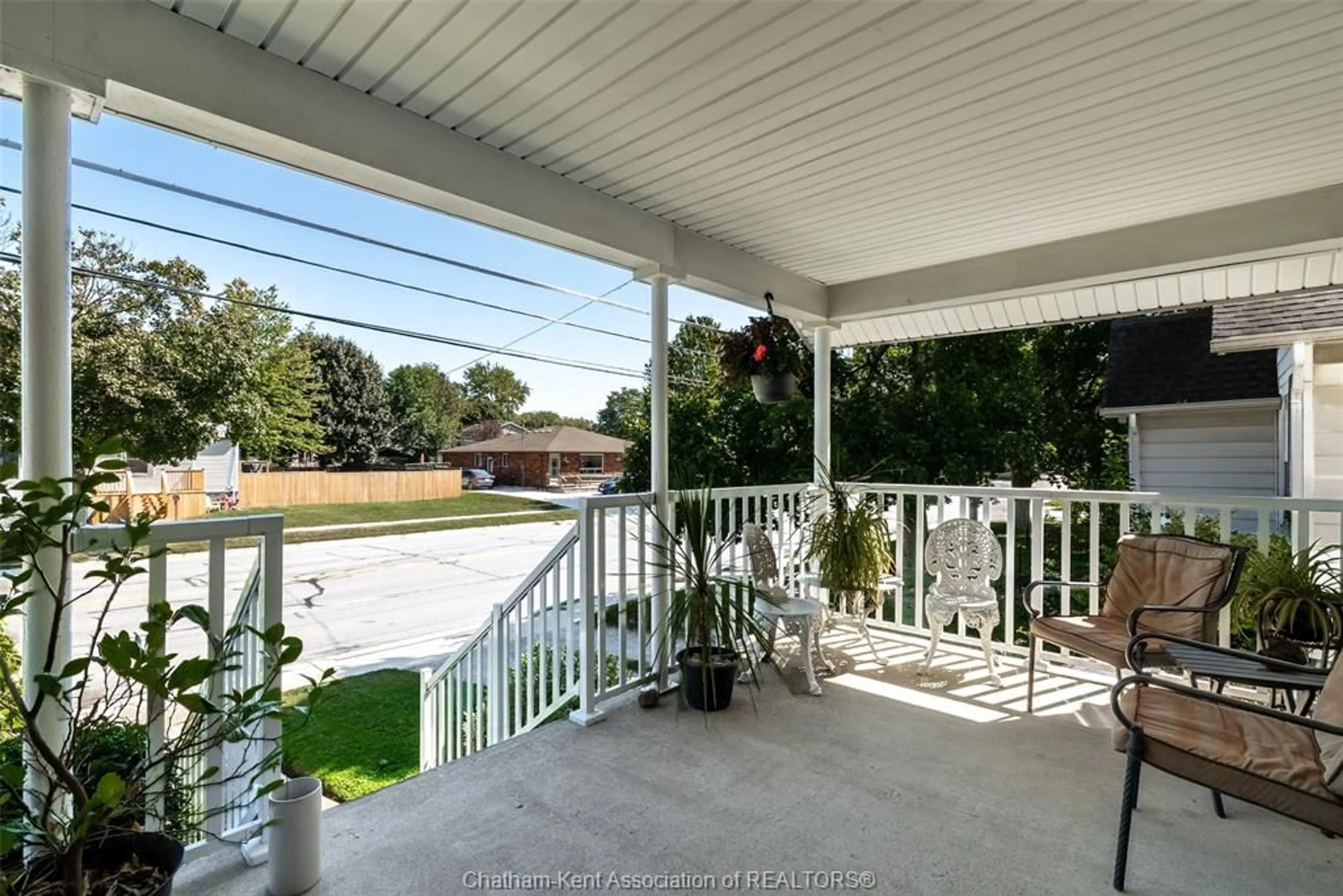 Patio, water/lake/river/ocean view for 460 Queen St, Chatham Ontario N7M 2J3