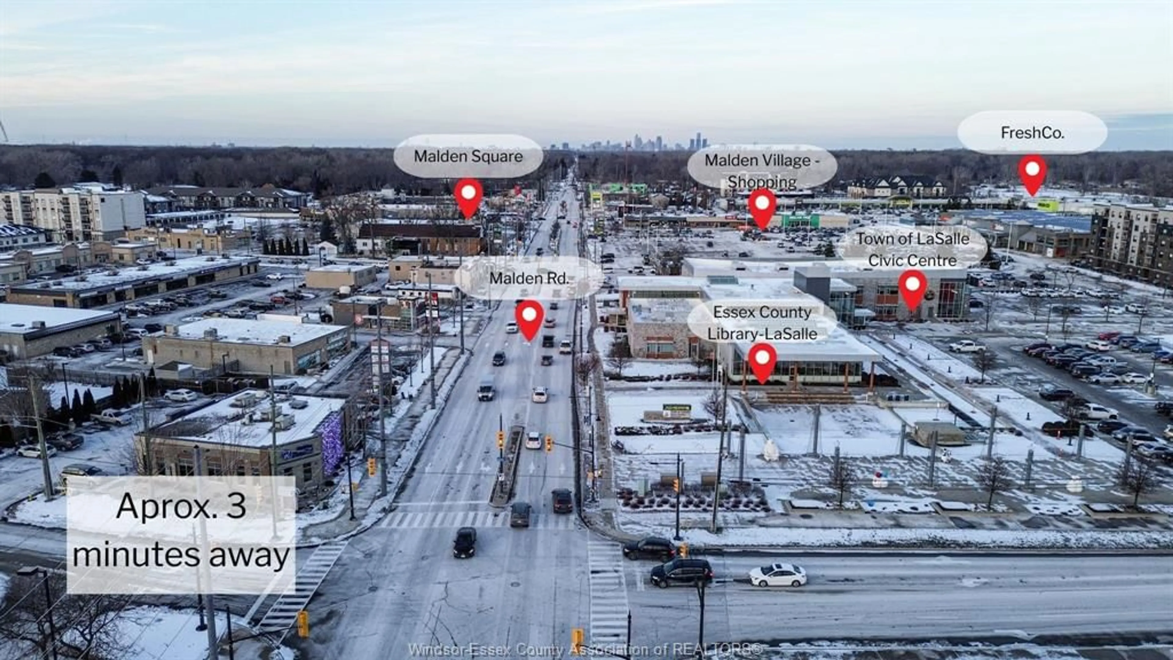 A pic from outside/outdoor area/front of a property/back of a property/a pic from drone, street for 2185 WASHINGTON Blvd, LaSalle Ontario N9H 1Y5