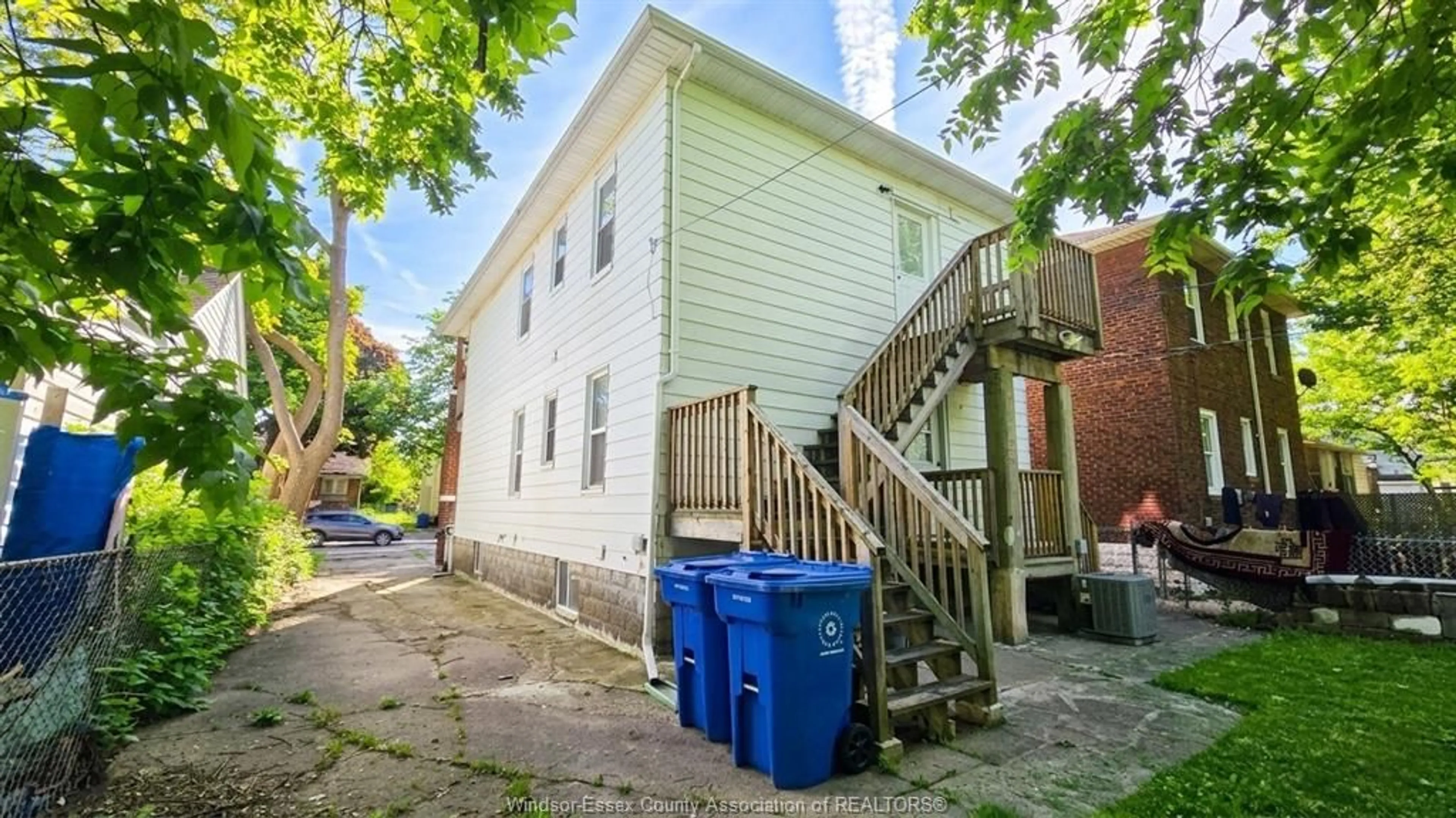 Unknown for 721-723 CAMPBELL AVE Ave, Windsor Ontario N9B 2H6