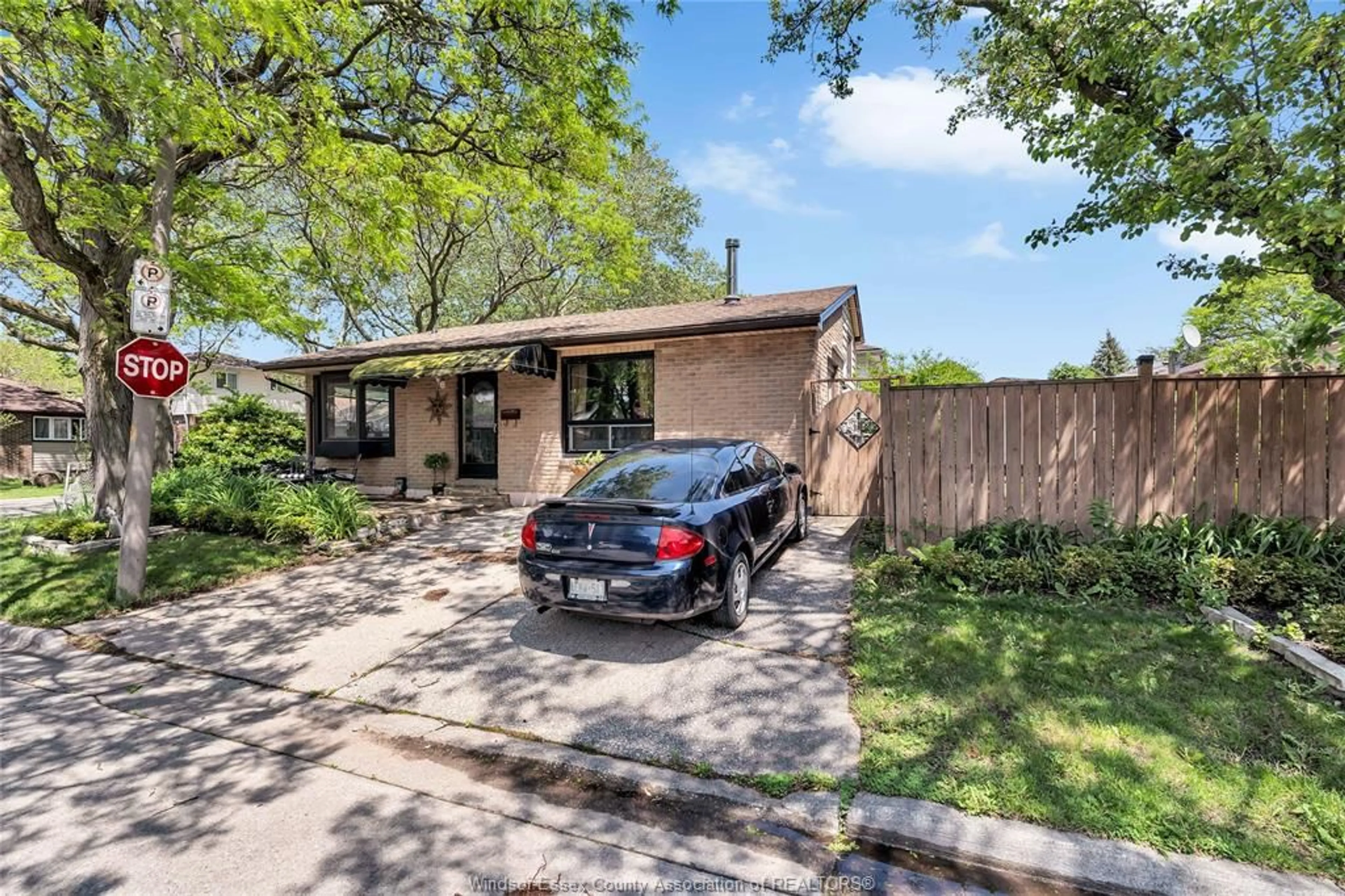 Unknown for 8315 ENFIELD Pl, Windsor Ontario N8S 4M8