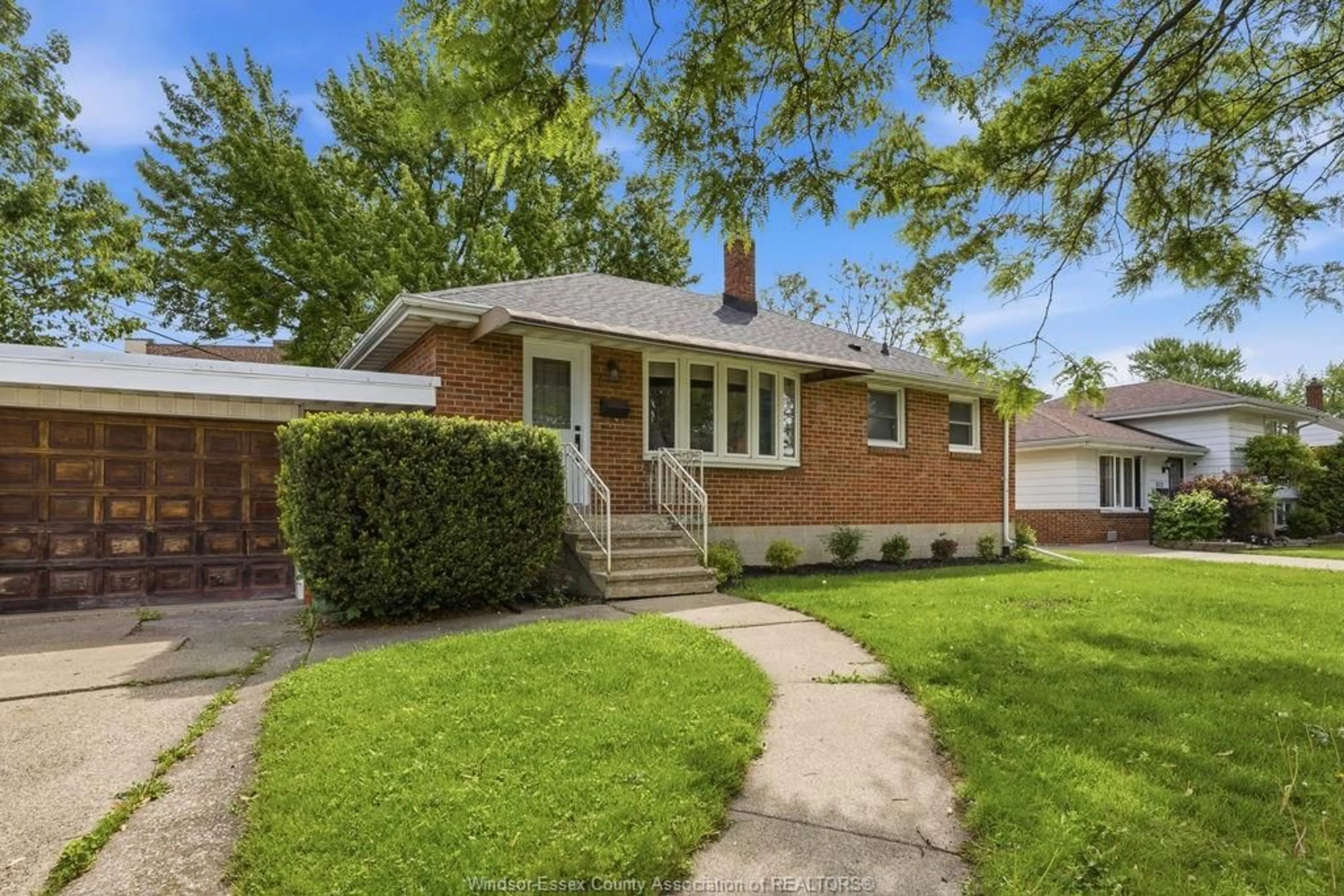 Home with brick exterior material, street for 826 WATSON Ave, Windsor Ontario N8S 3S8