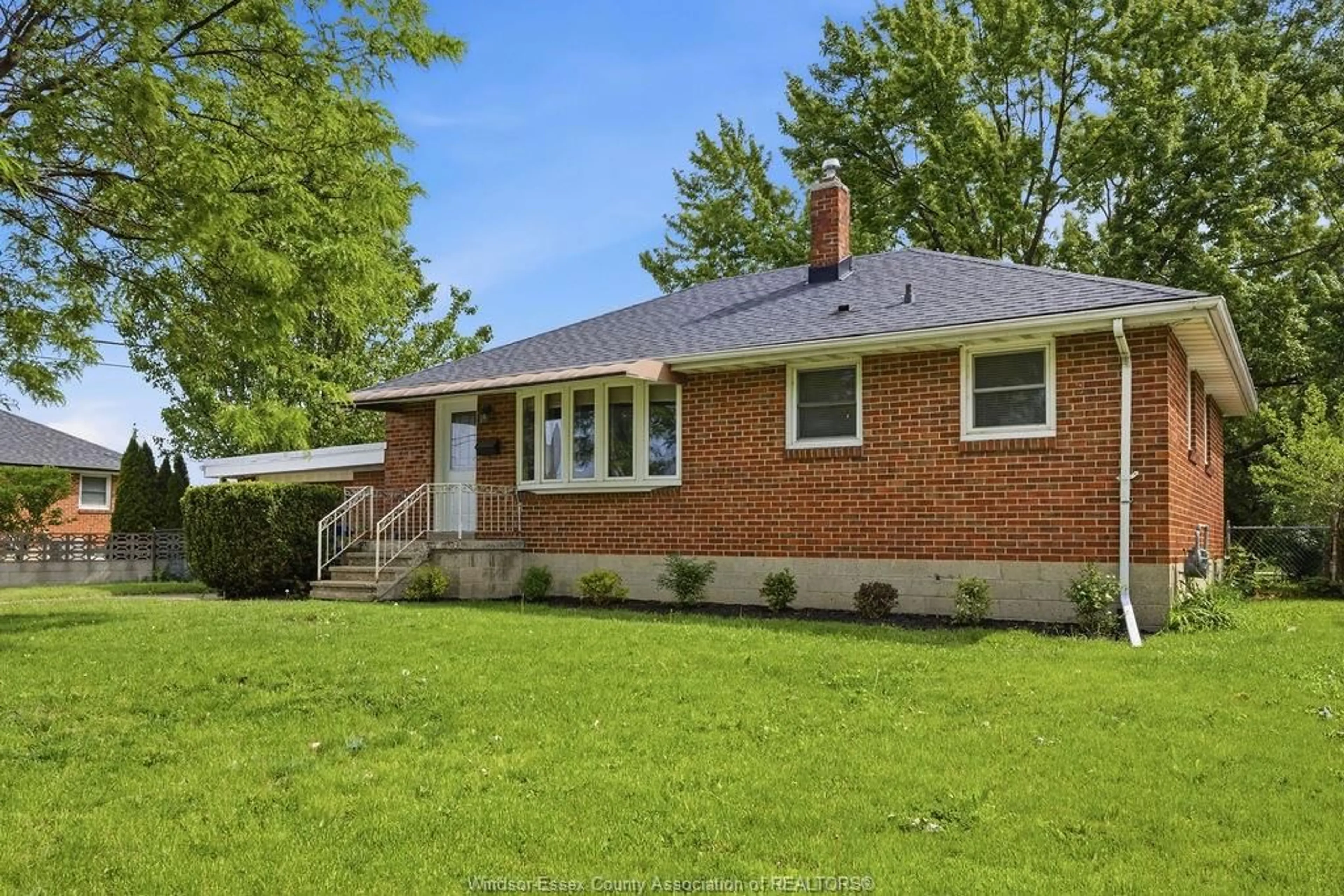Home with brick exterior material, street for 826 WATSON Ave, Windsor Ontario N8S 3S8