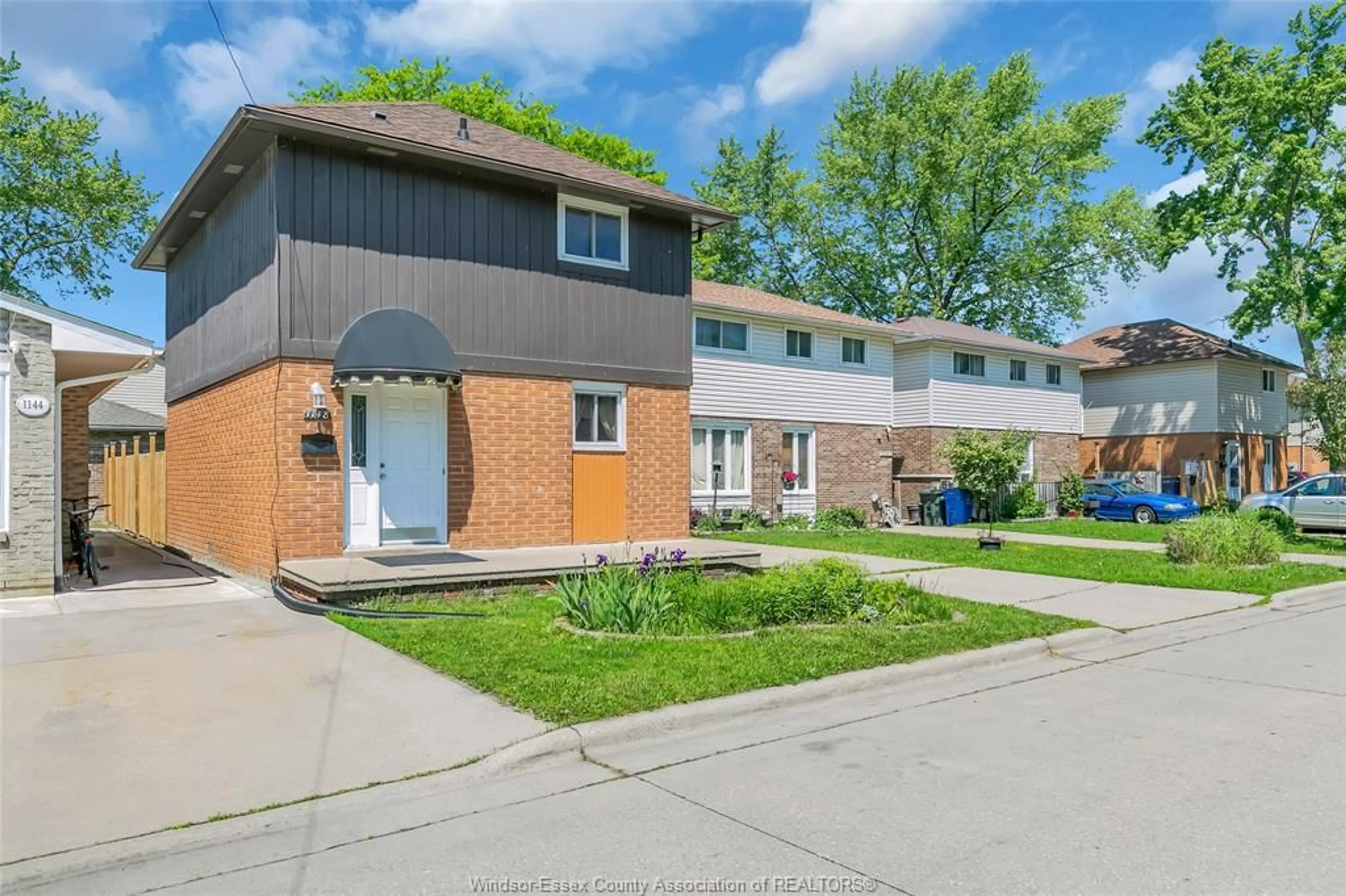 Home with brick exterior material, street for 1148 AIRE Pl, Windsor Ontario N8S 4G2