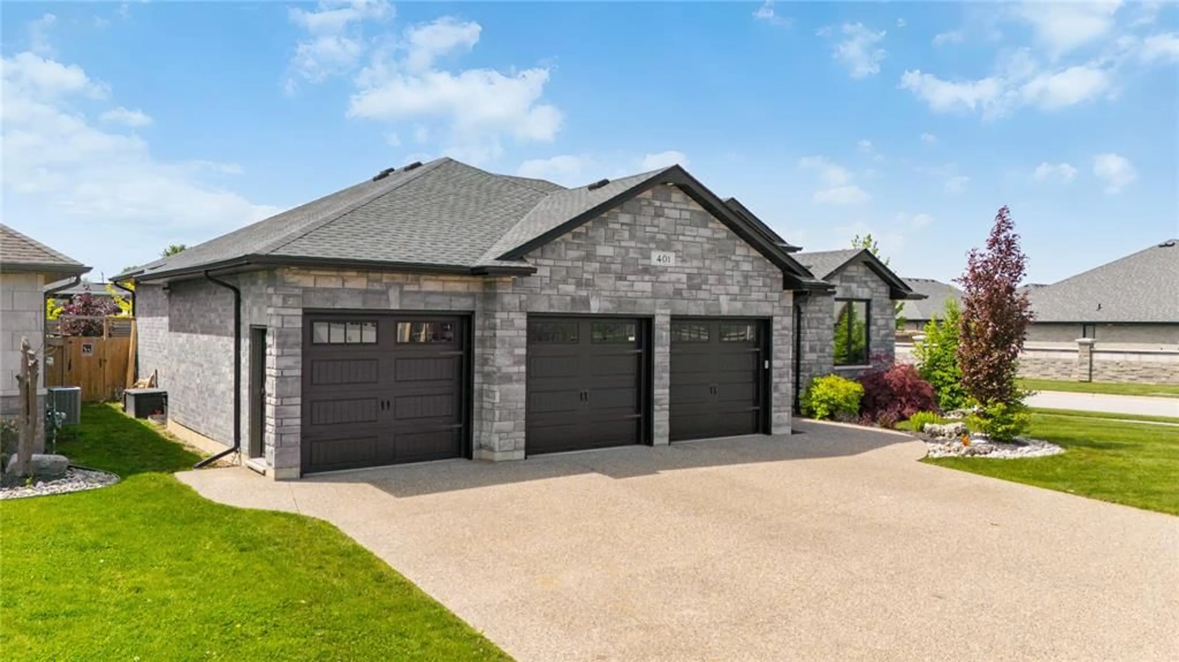 Home with brick exterior material, street for 401 RODRIGUEZ Dr, Sarnia Ontario N7S 4M6