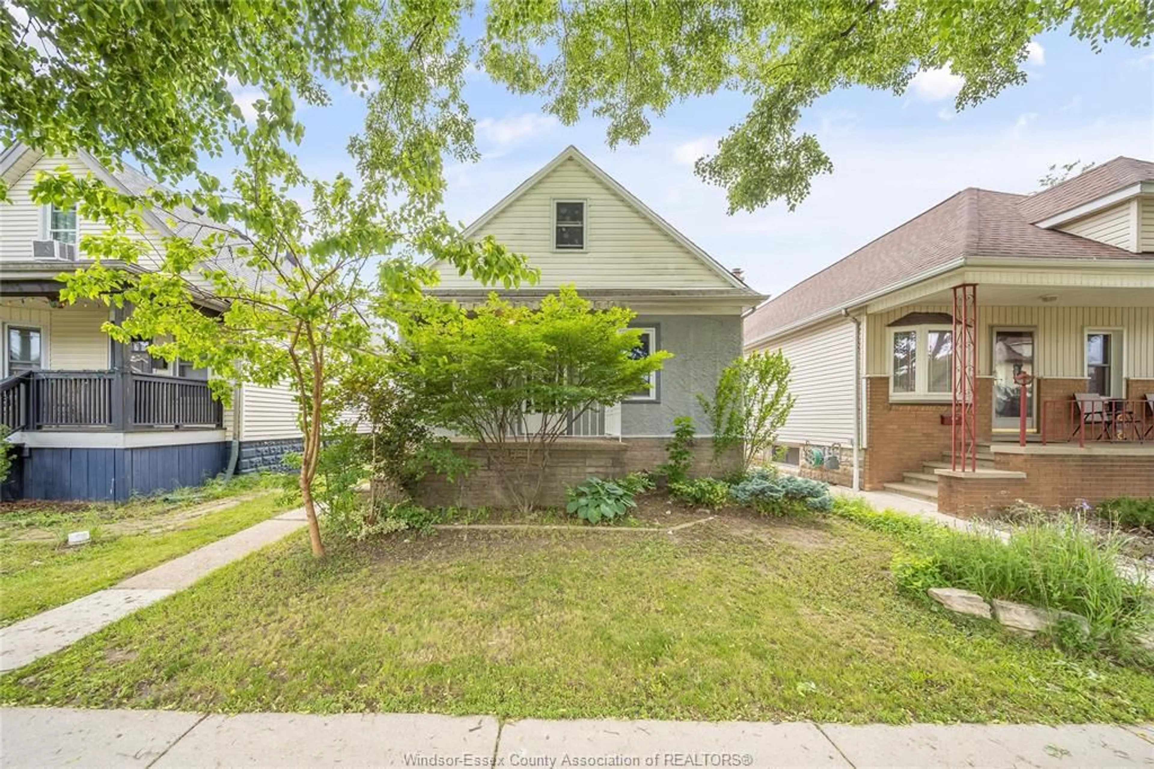Unknown for 1153 GLADSTONE Ave, Windsor Ontario N9A 2R9