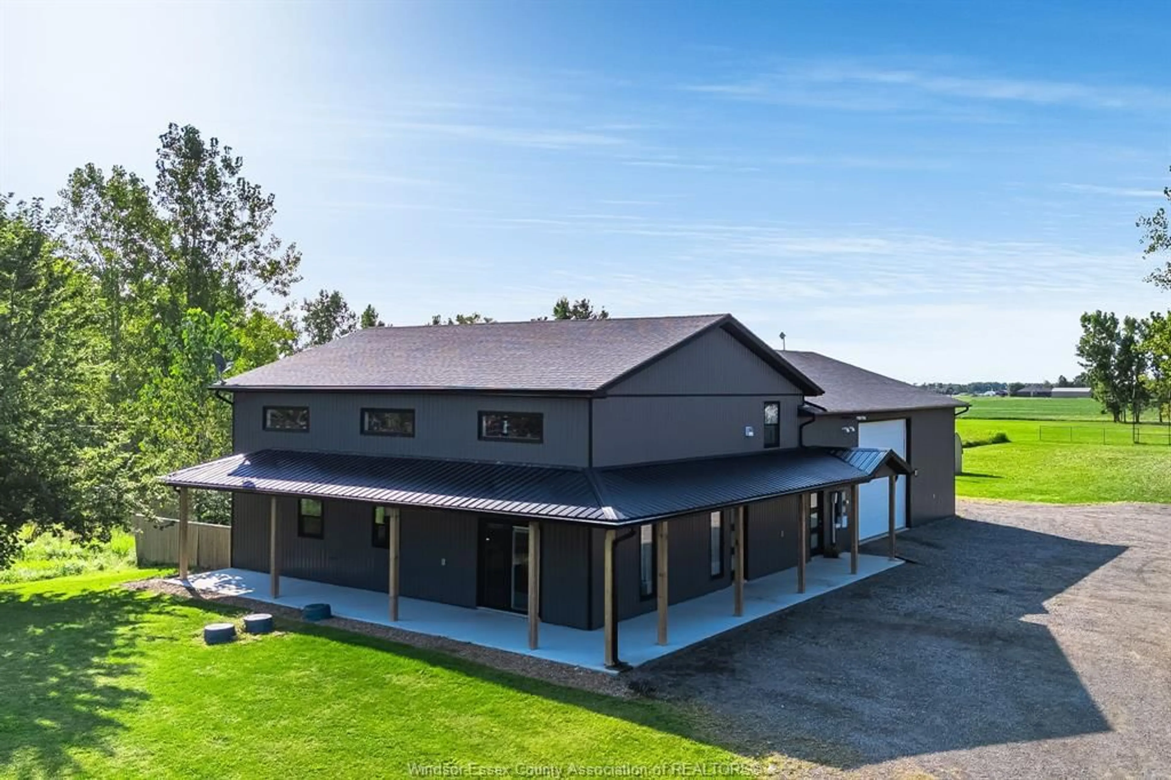 A pic from outside/outdoor area/front of a property/back of a property/a pic from drone, building for 2110 DEER RUN Rd, Leamington Ontario N8H 3V7