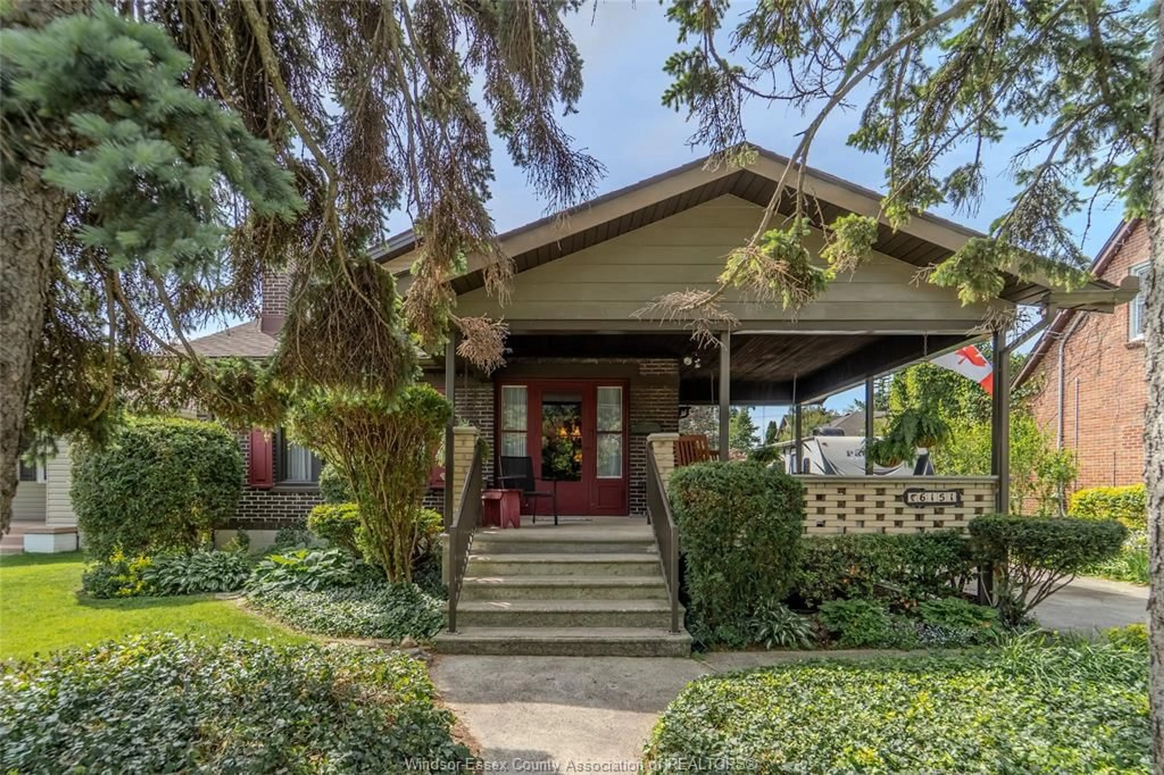 Patio, street for 6151 Wyandotte St, Windsor Ontario N8S 1N4