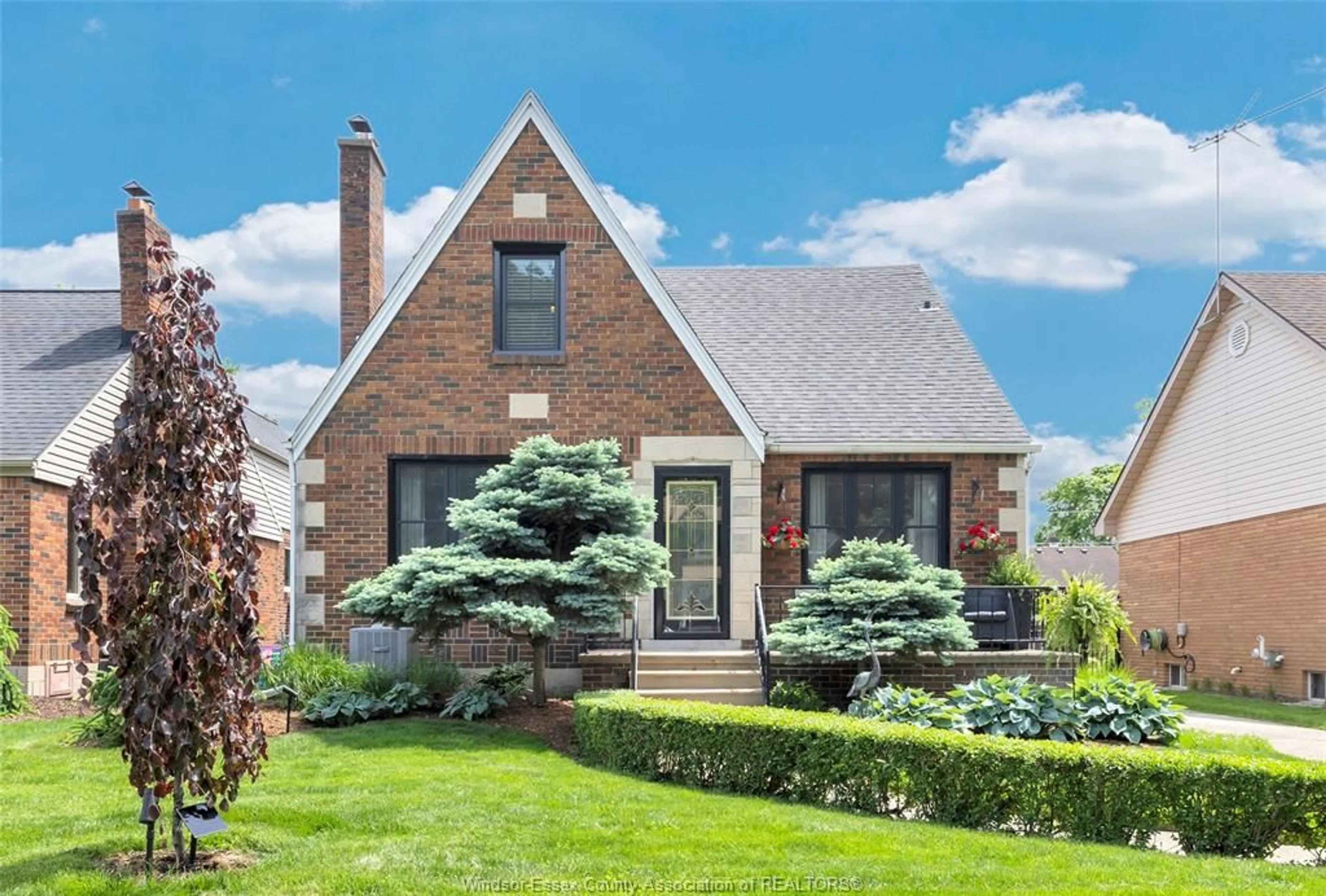 Home with brick exterior material, street for 2005 AMIENS Ave, Windsor Ontario N8W 1T3