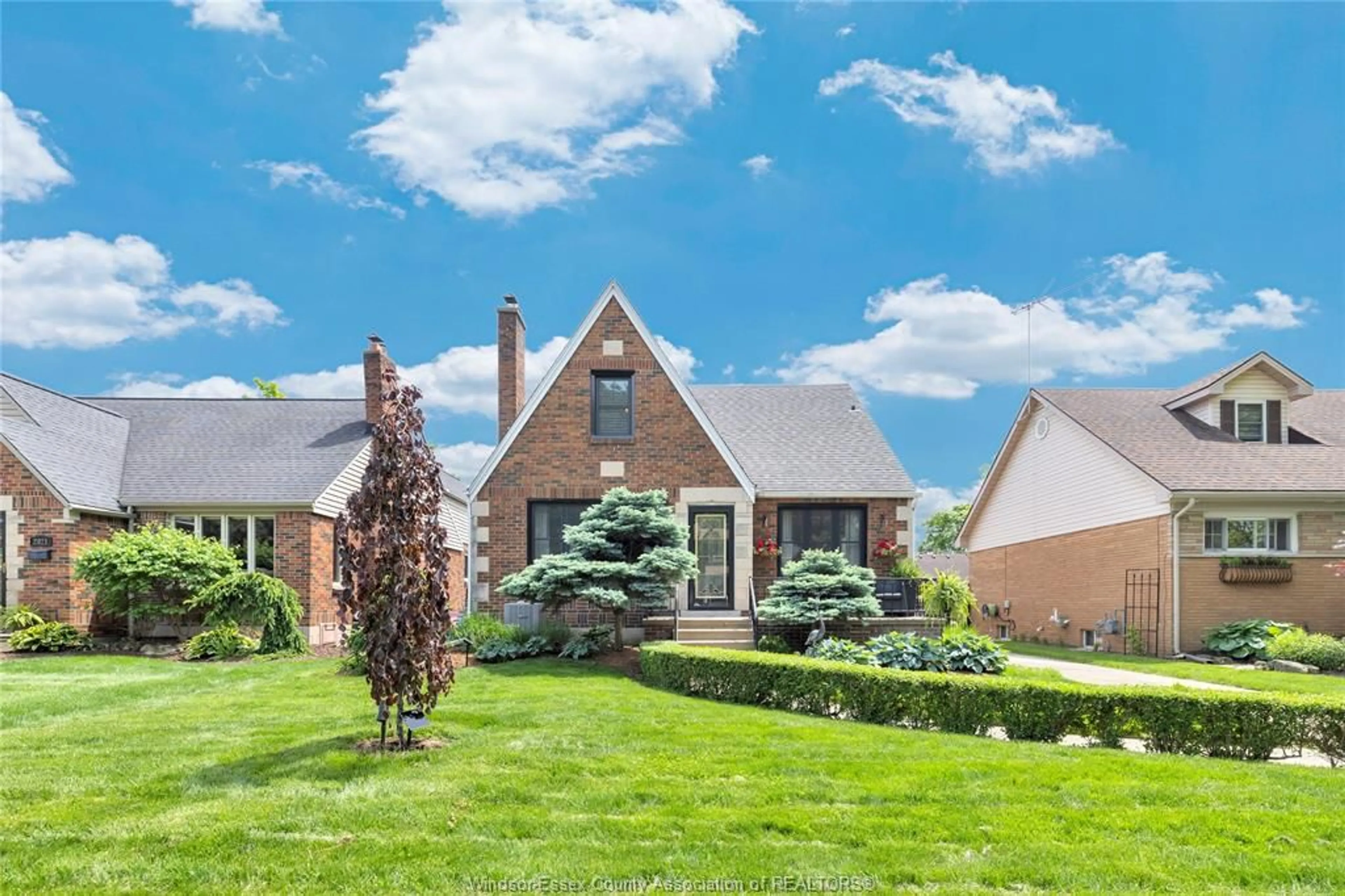 Home with brick exterior material, street for 2005 AMIENS Ave, Windsor Ontario N8W 1T3