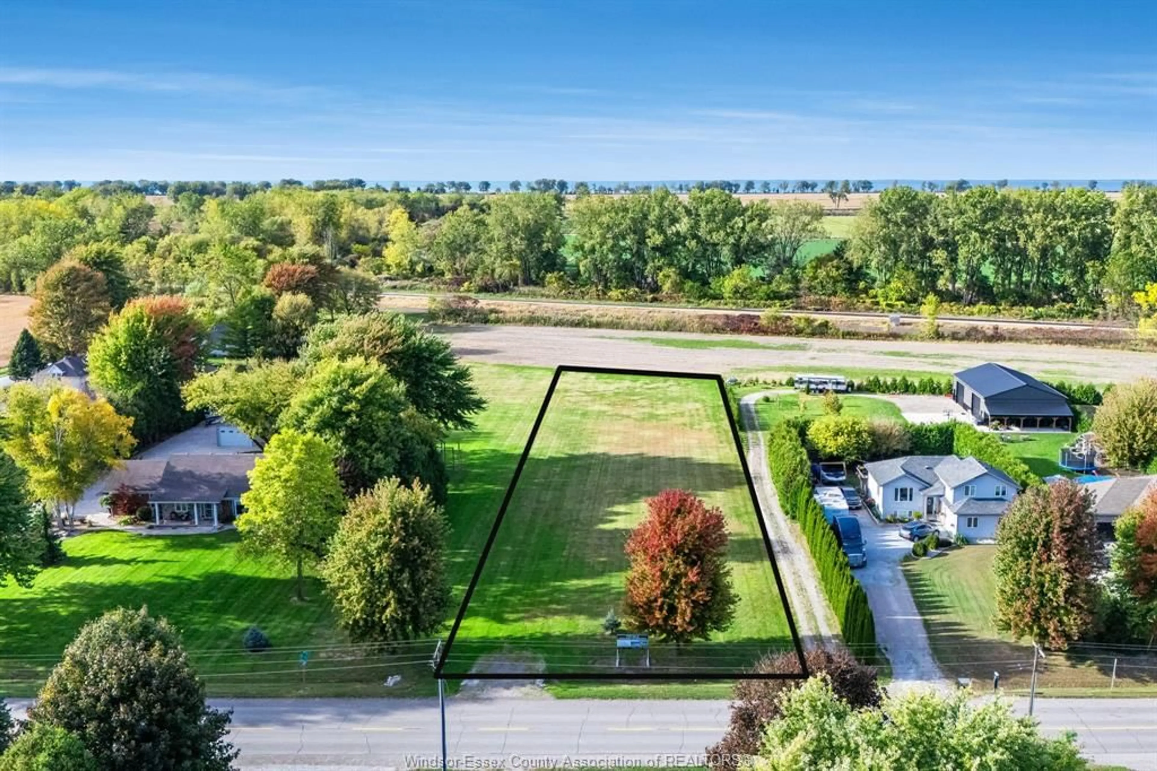 A pic from outside/outdoor area/front of a property/back of a property/a pic from drone, unknown for 4325 Tecumseh Line, Tilbury North Ontario N0P 2L0