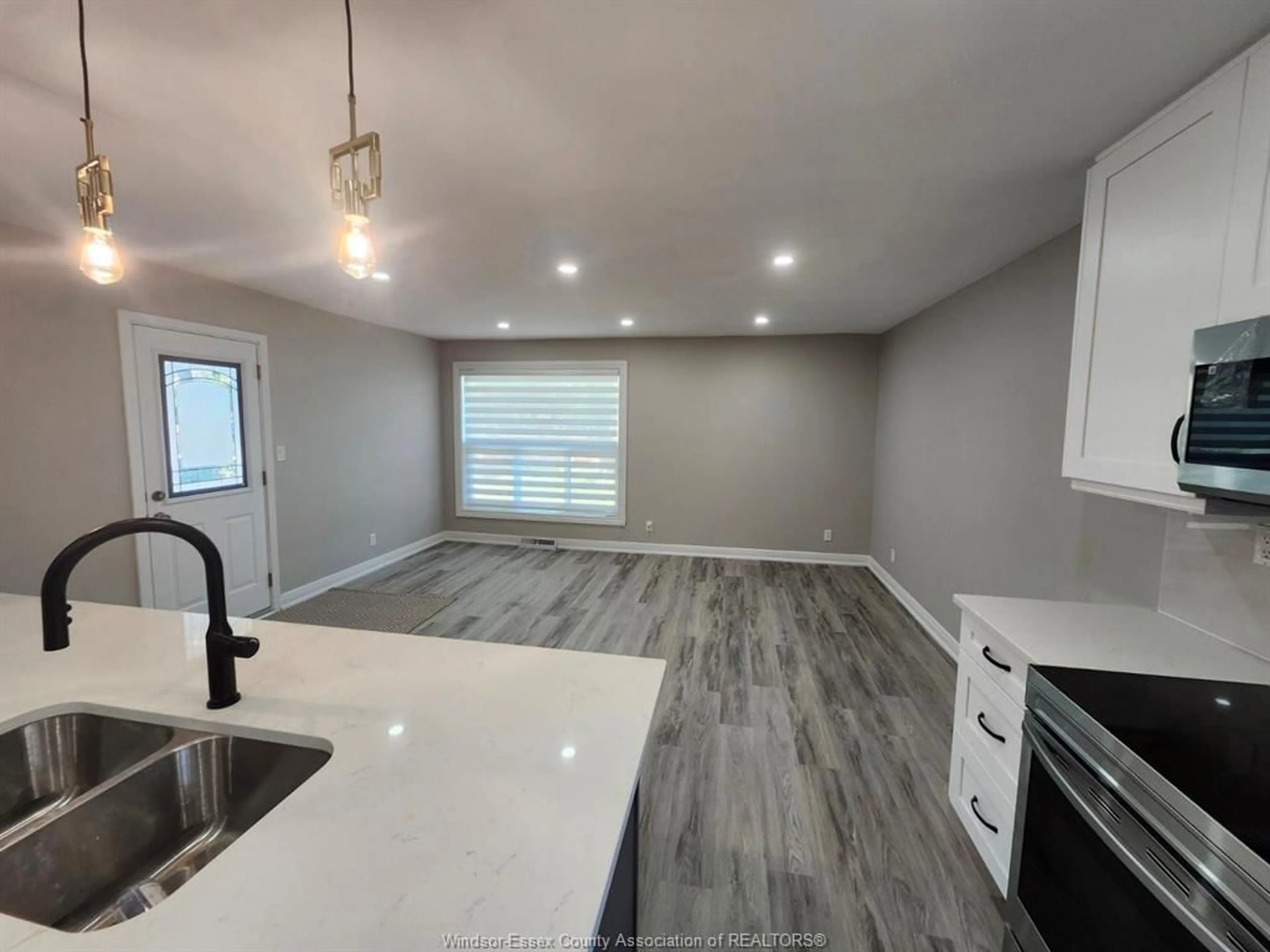 Open concept kitchen, unknown for 2571 JOS ST LOUIS Ave, Windsor Ontario N8T 2M4