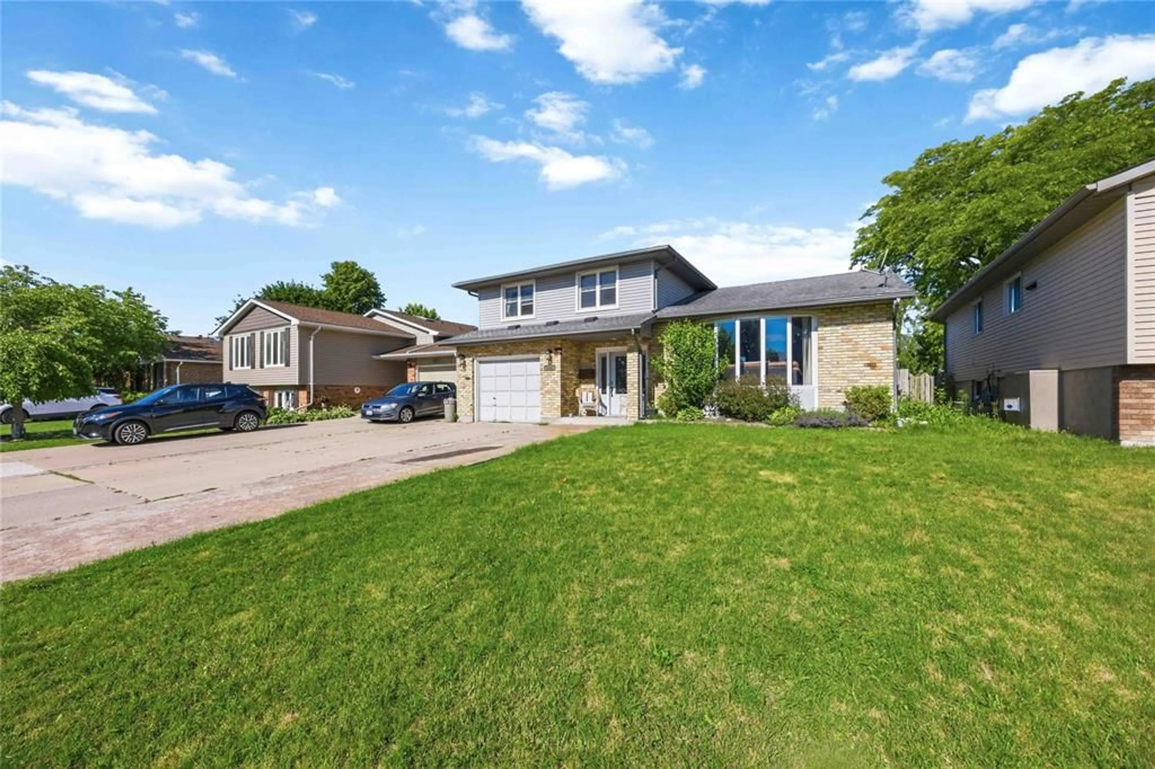 Unknown for 309 Edgewood St, Sarnia Ontario N7S 5S1
