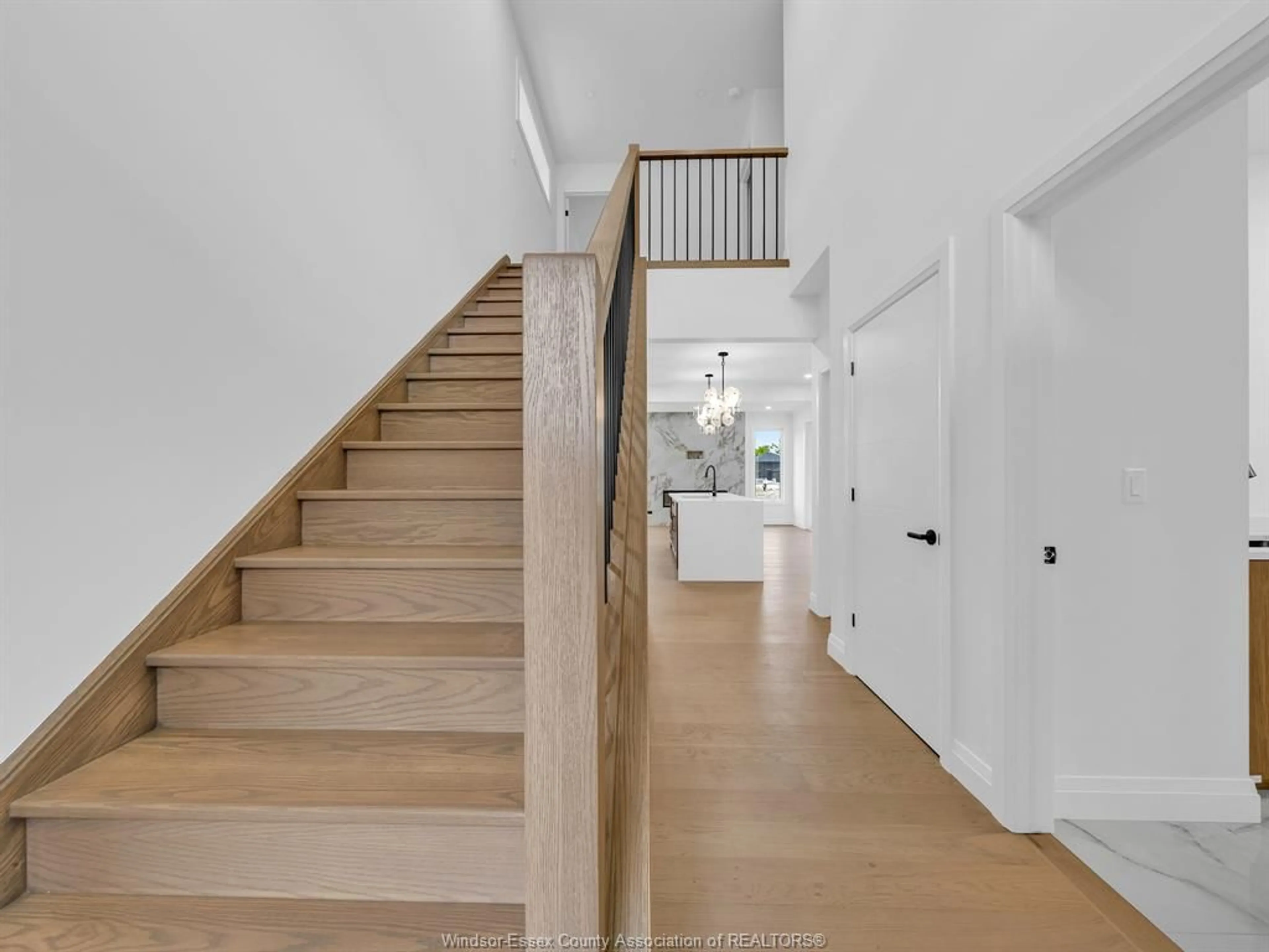 Stairs for 660 LINDEN, Lakeshore Ontario N0R 1A0