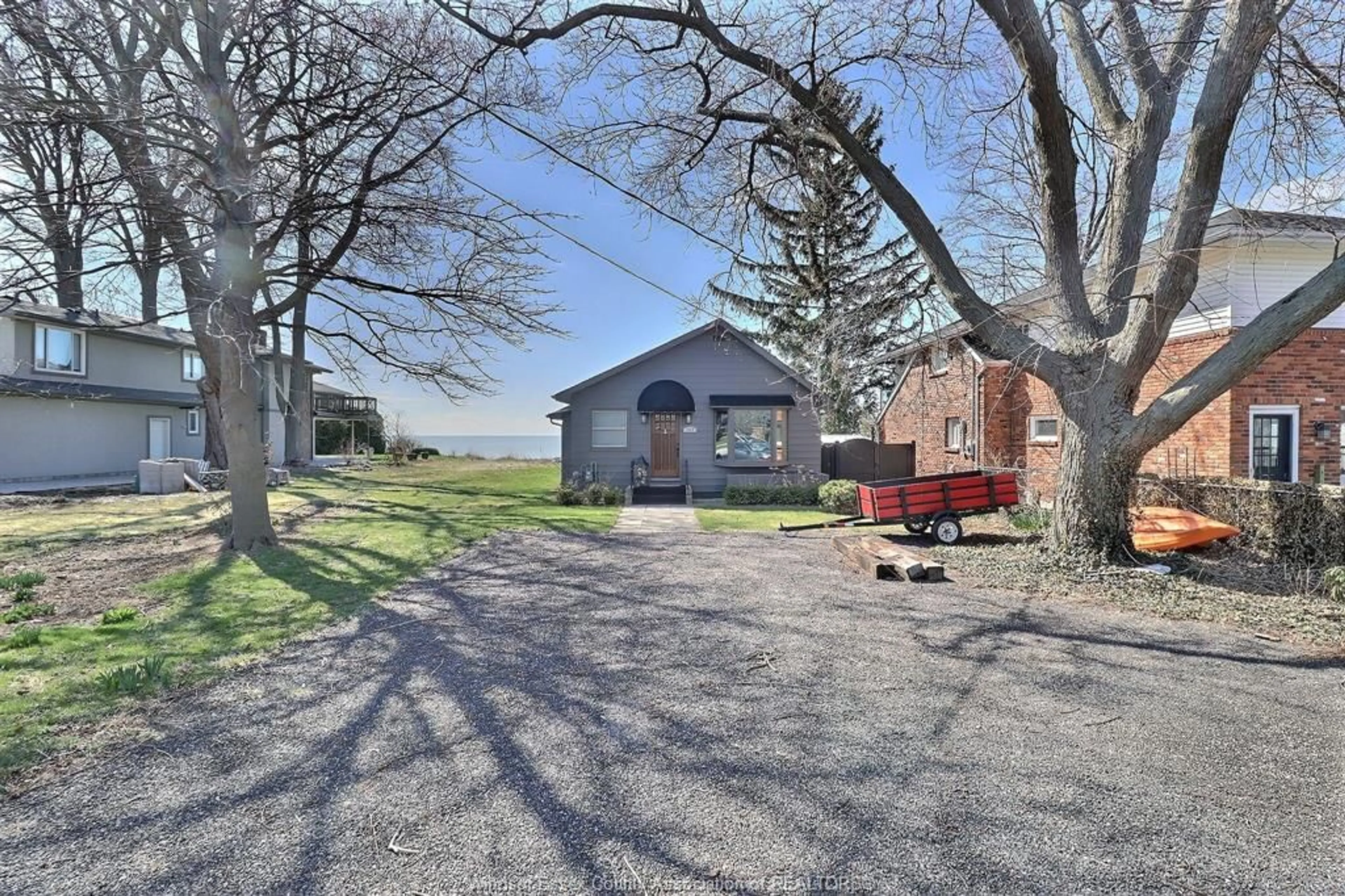 Unknown for 153 ADELAIDE St, Essex Ontario N0R 1G0