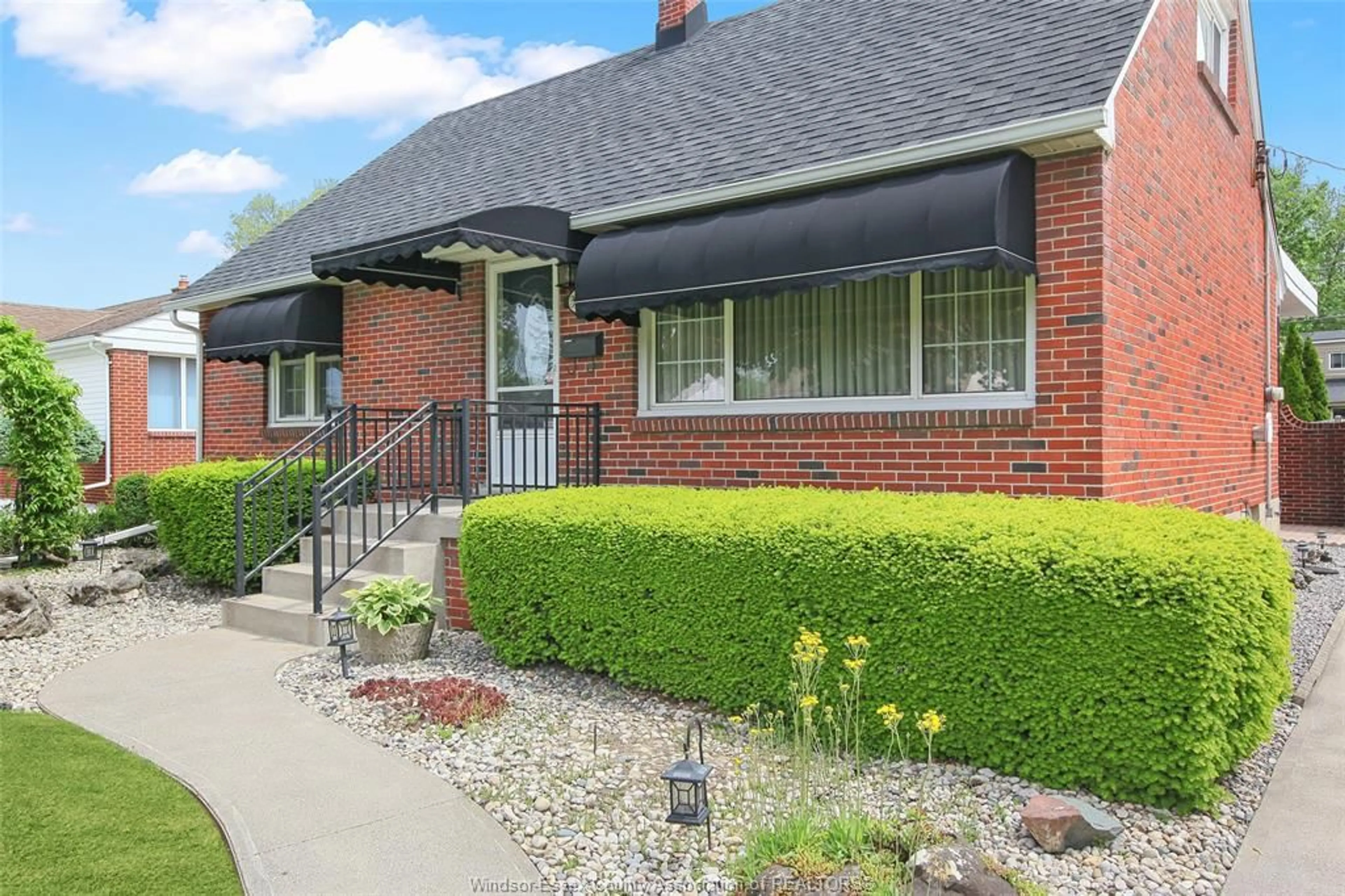 Home with brick exterior material, street for 3540 MORRIS, Windsor Ontario N9E 2K4