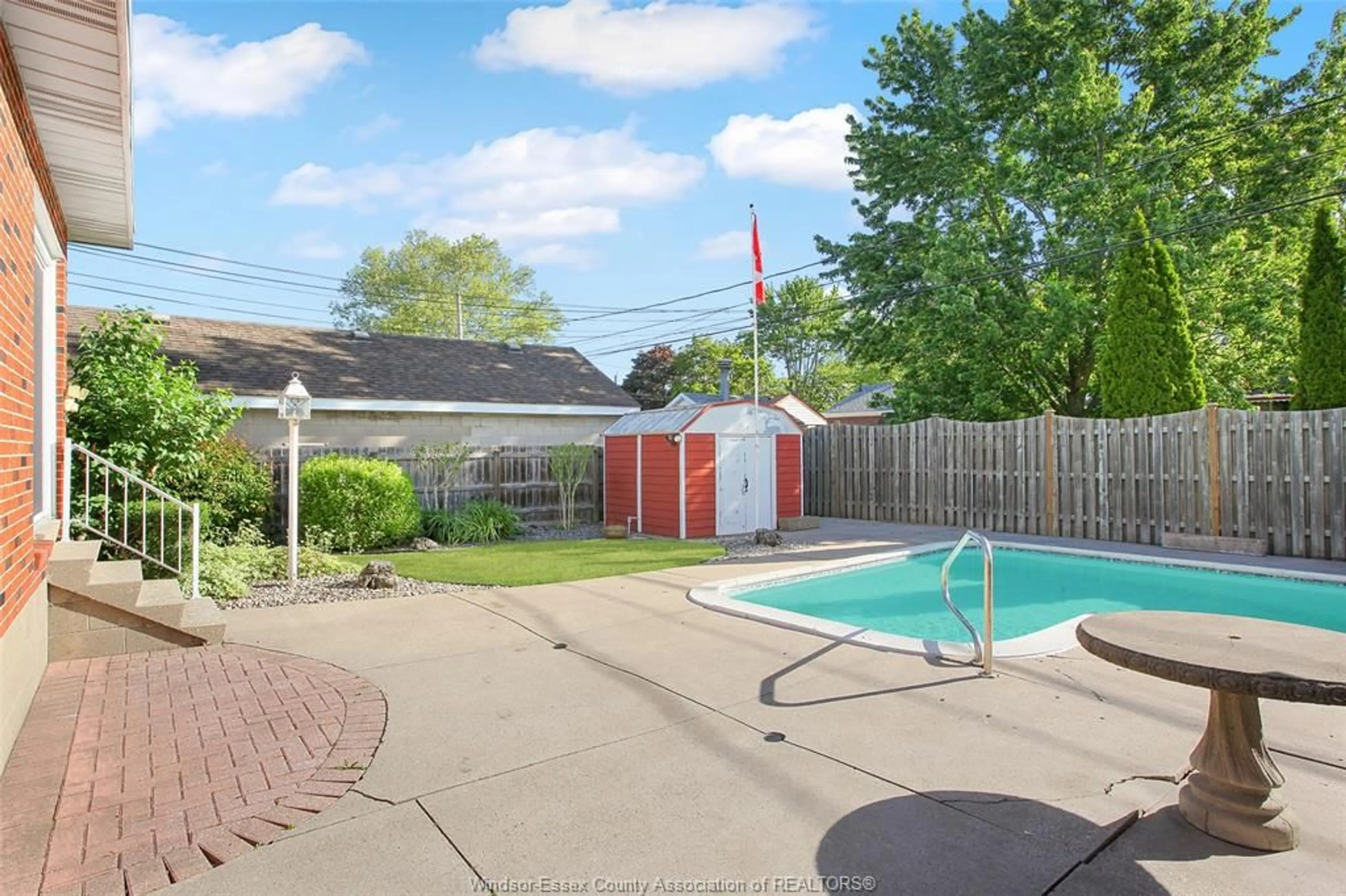 Pool for 3540 MORRIS, Windsor Ontario N9E 2K4