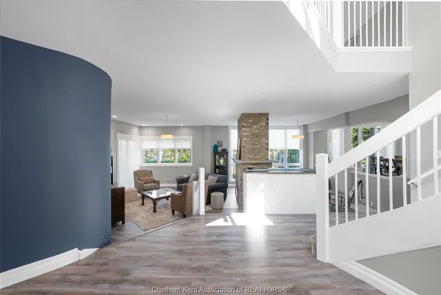 10691 Lakeview Dr, Chatham-Kent 5