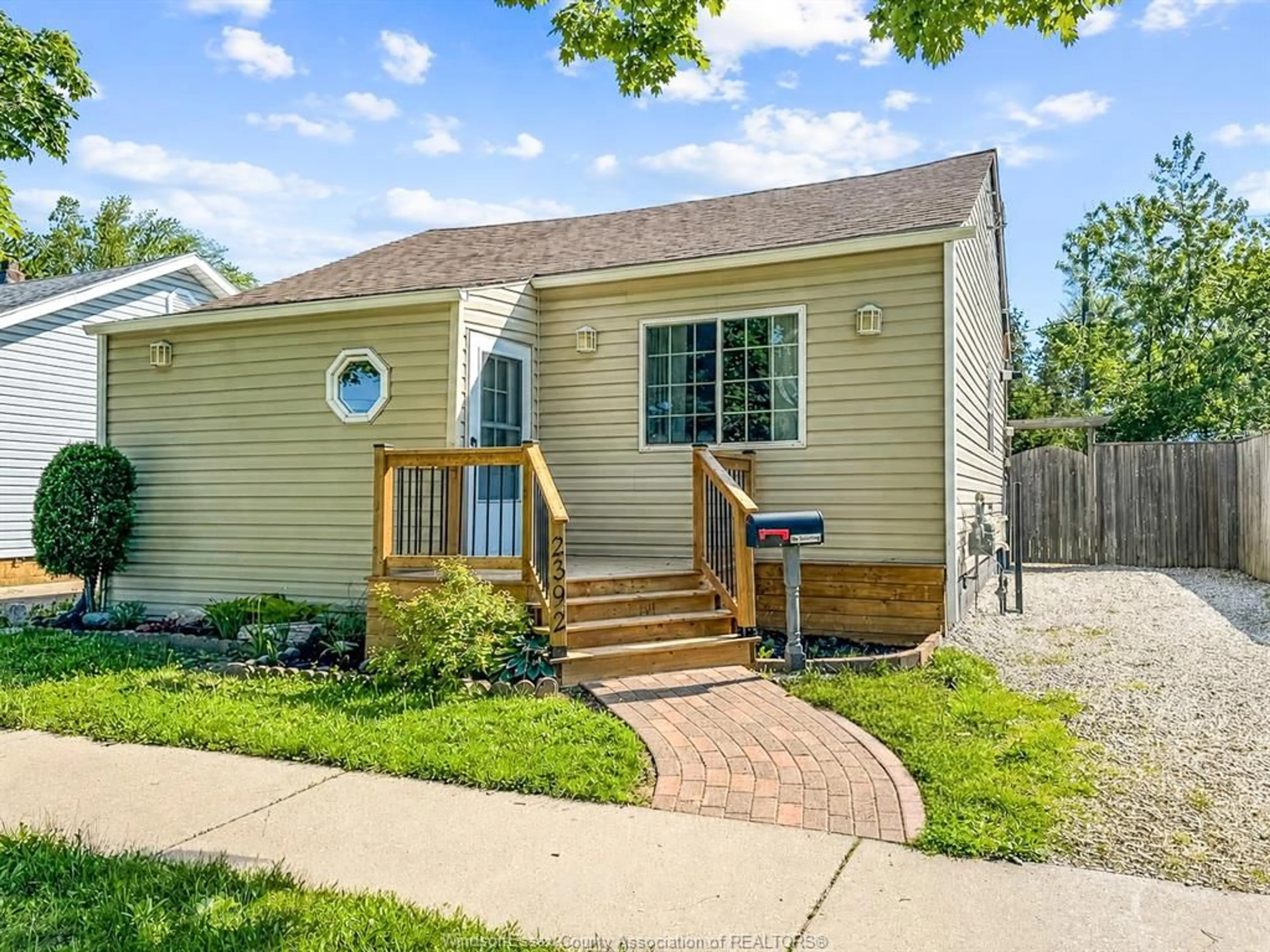 Home with vinyl exterior material, street for 2392 LOUIS, Windsor Ontario N8W 2B8