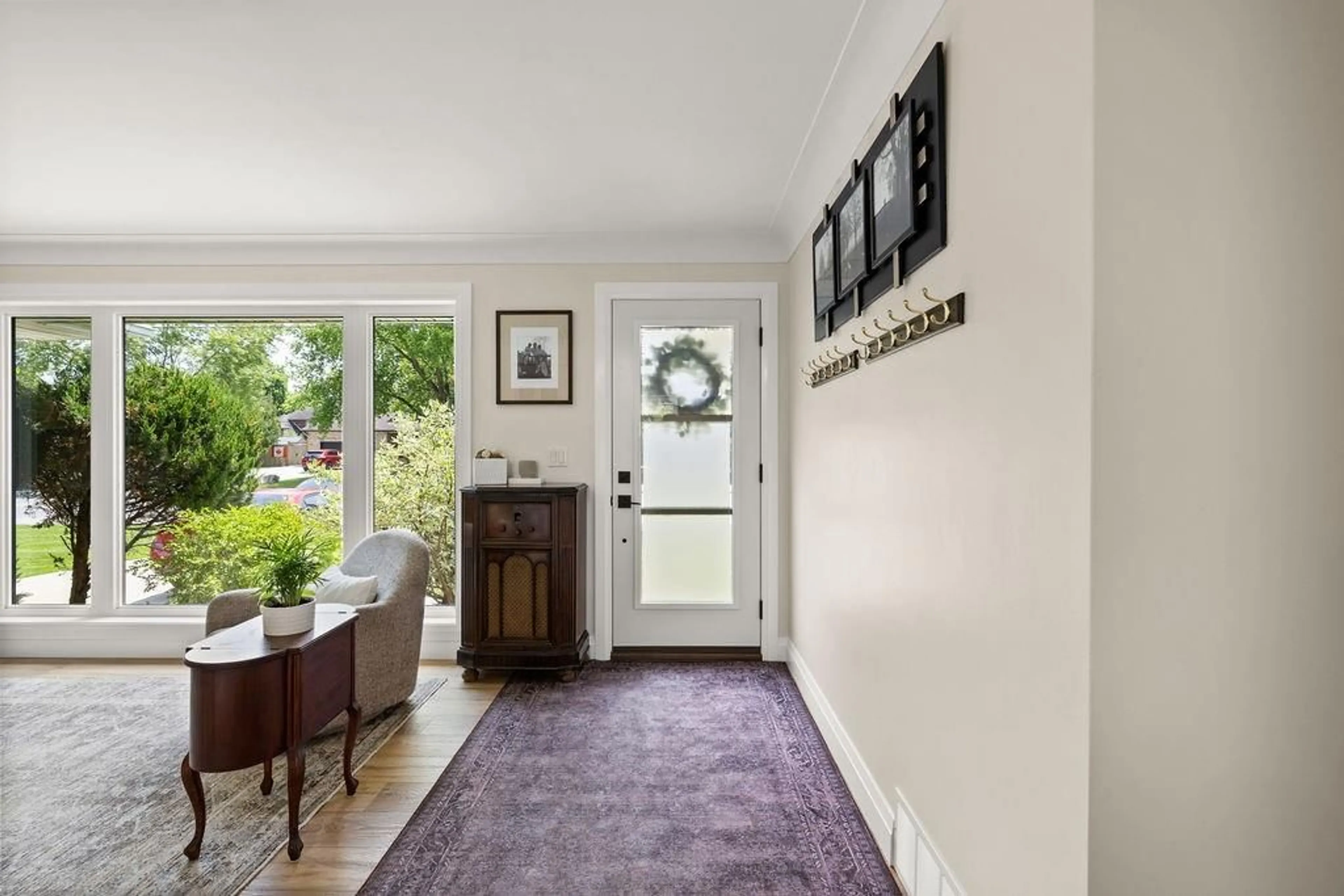 Indoor entryway for 2240 TODD Lane, LaSalle Ontario N9H 1K2
