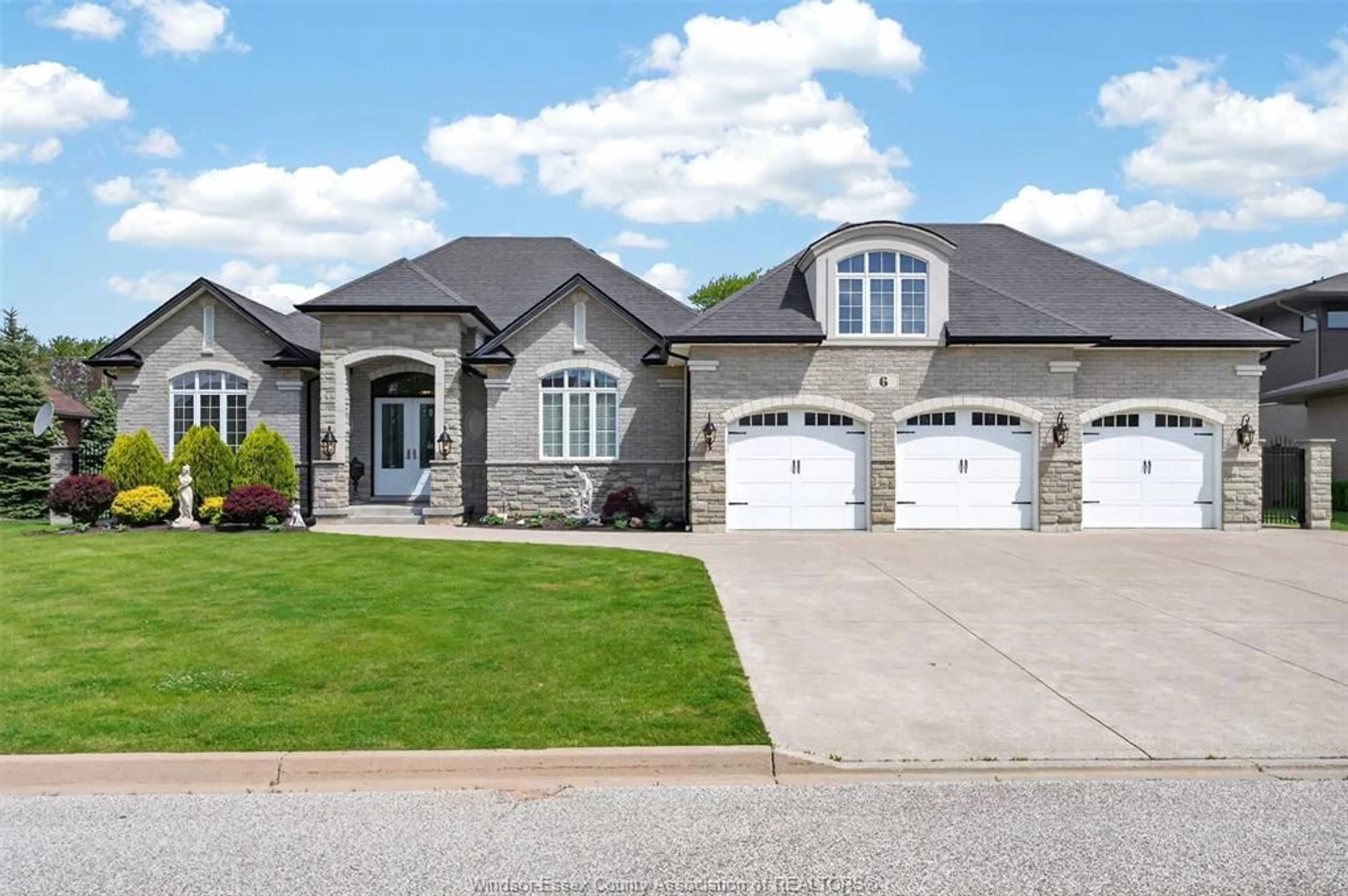 Home with brick exterior material, street for 6 VALLOCHIE Crt, Kingsville Ontario N9Y 4C8